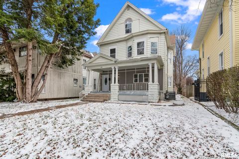 Homes For Sale - 910 S 2nd Street<br/> Sangamon County, Springfield, IL 62704