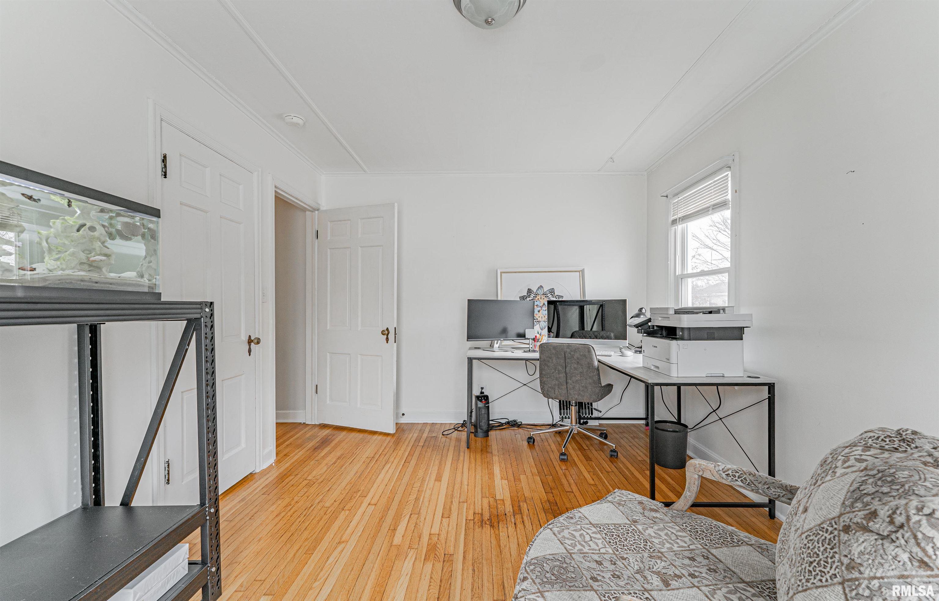 517 S Florence Avenue, Bloomington, Illinois image 17