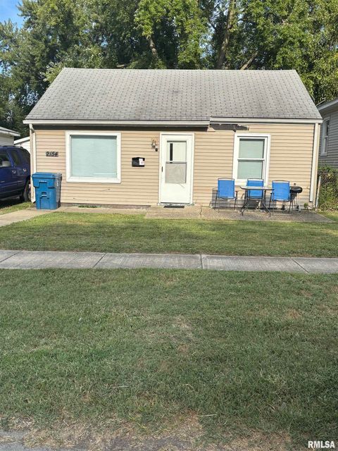 Homes For Sale - 2154 S 13th Street<br/> Sangamon County, Springfield, IL 62703