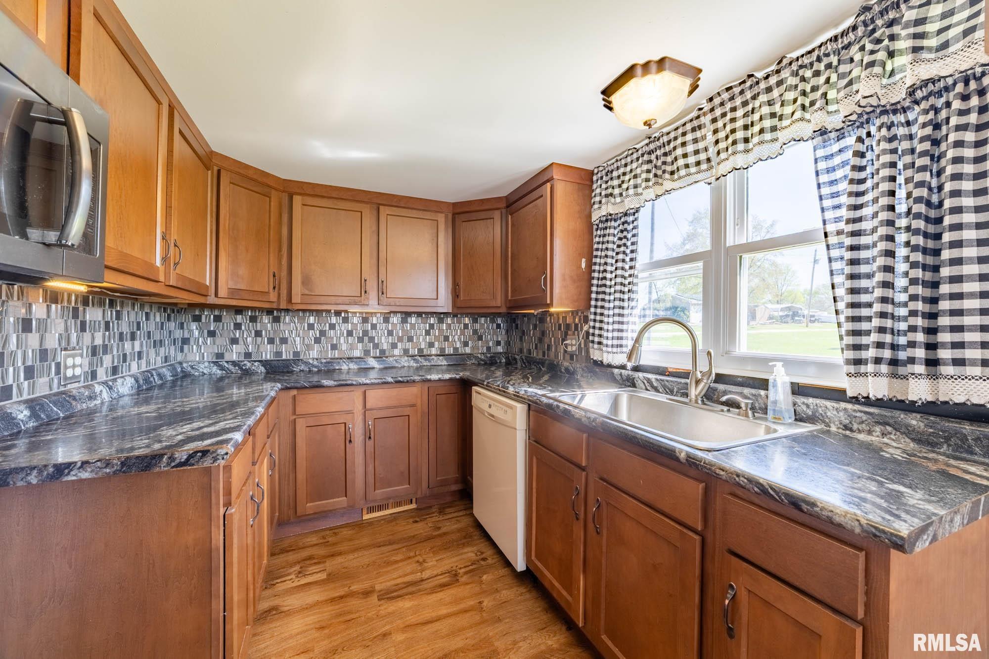 1620 N 703rd Lane, Liberty, Illinois image 4