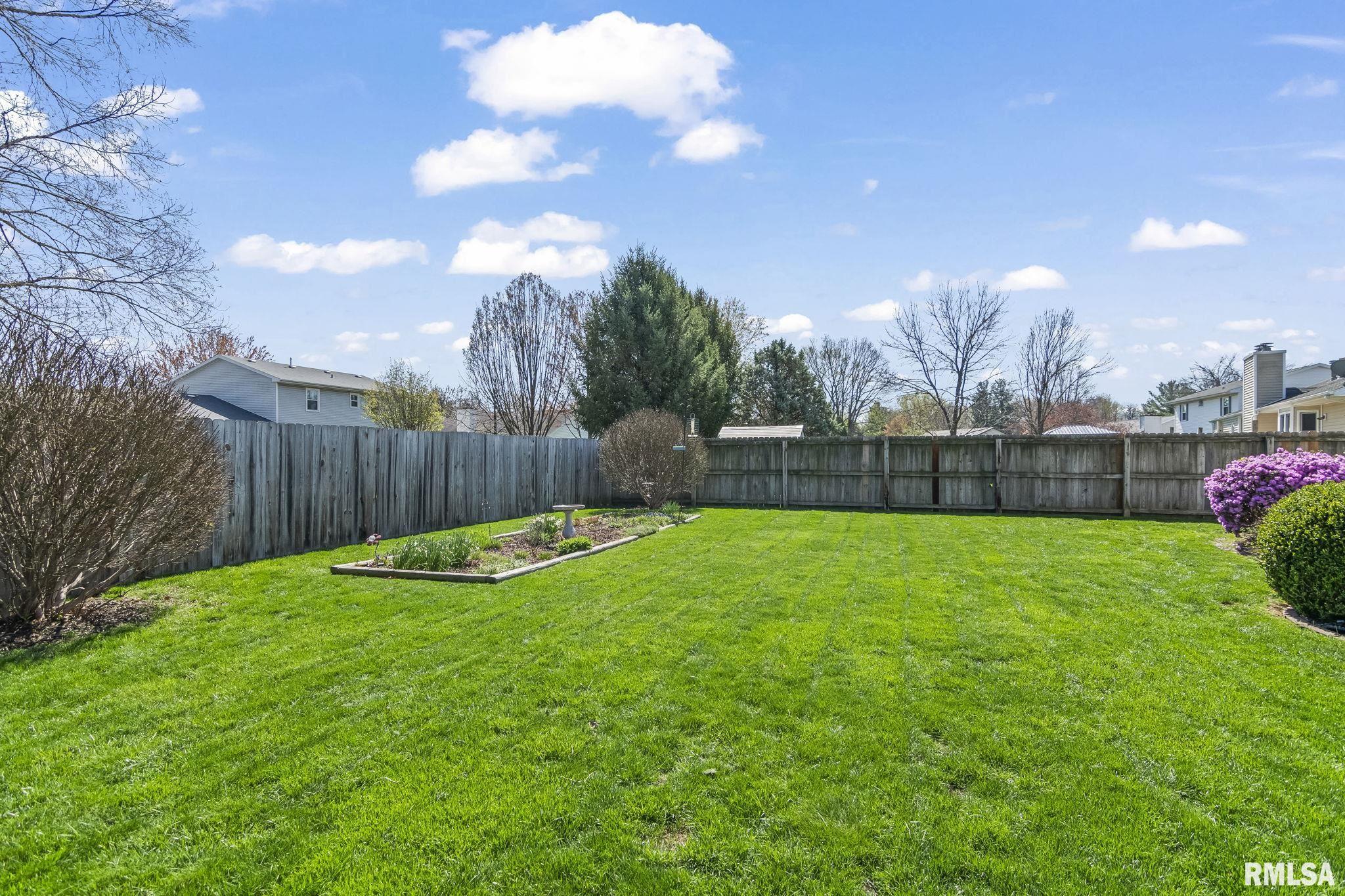 1104 Community Drive, Springfield, Illinois image 34