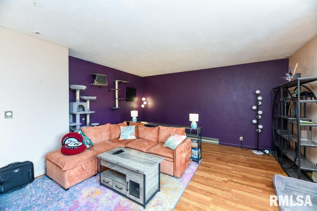4644 W Hetherwood Drive, Peoria, Illinois image 7