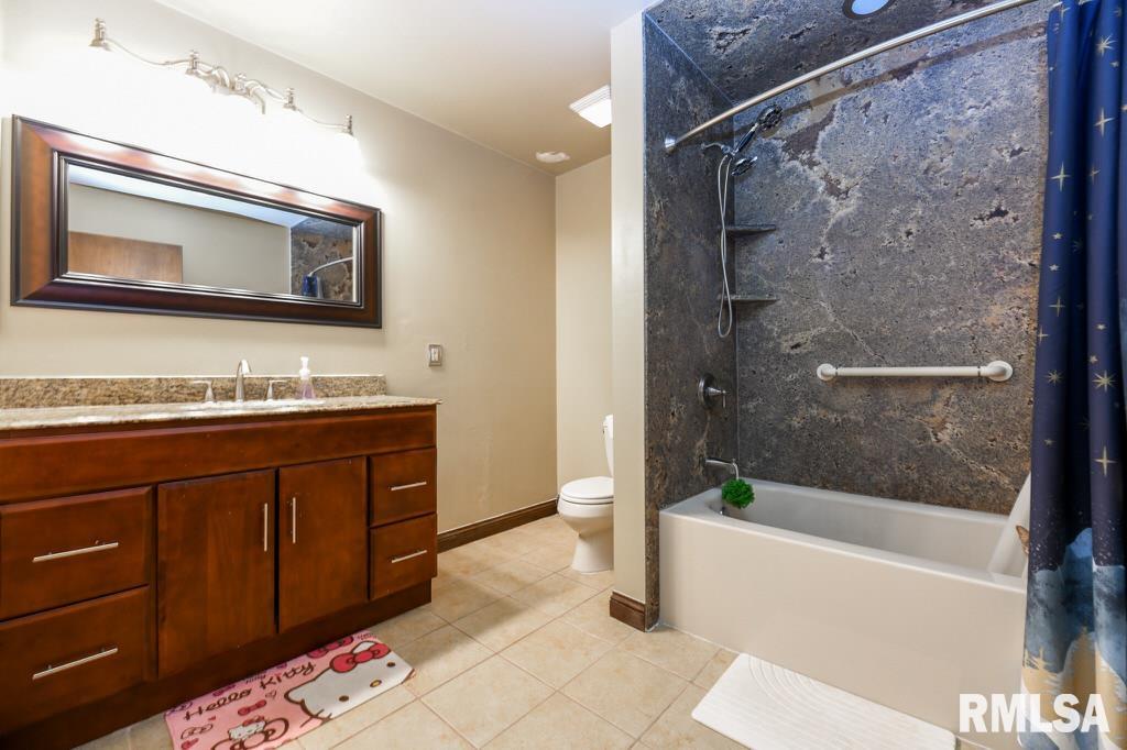 4644 W Hetherwood Drive, Peoria, Illinois image 30