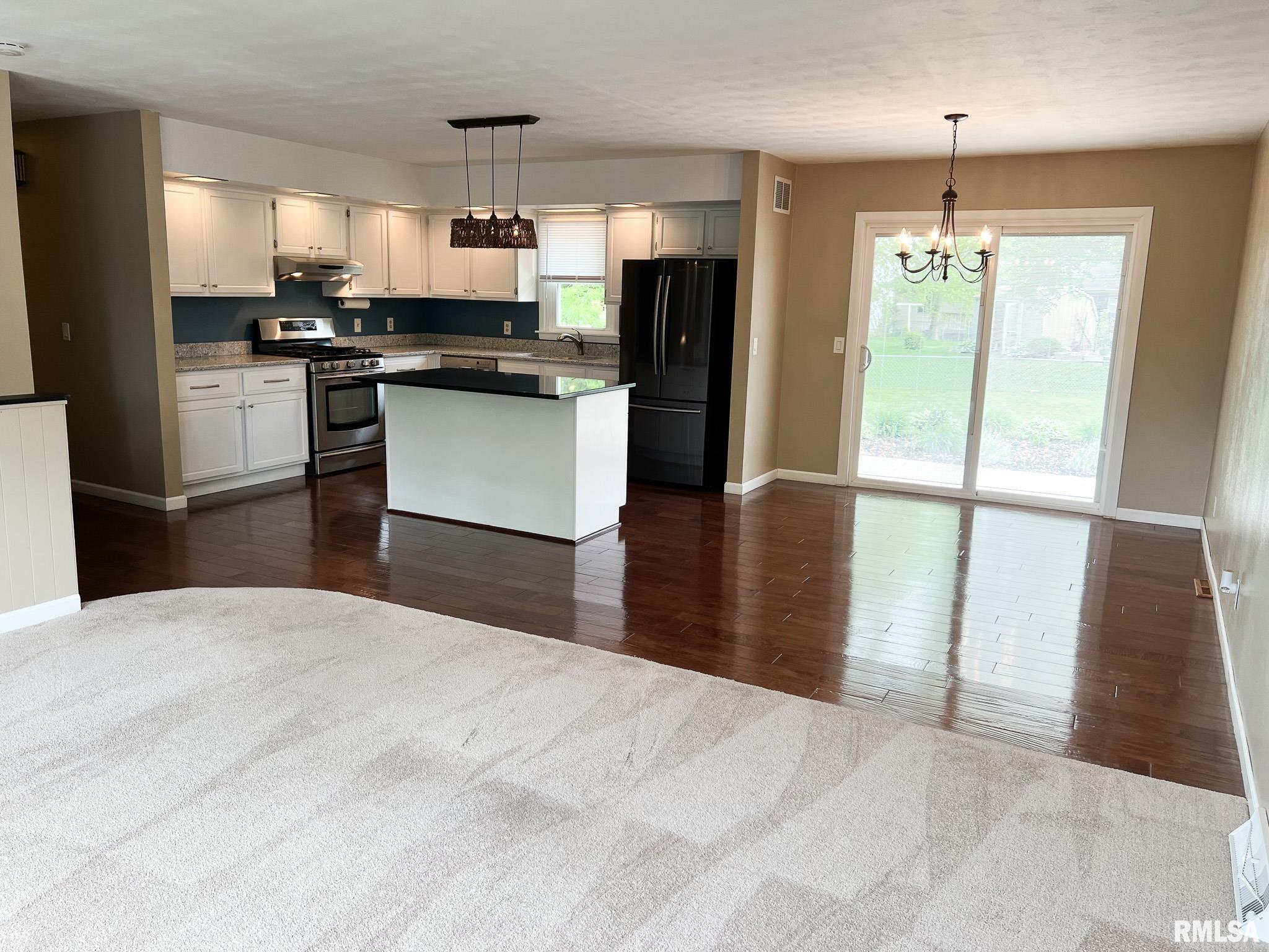 2201 Oak Drive, Eureka, Illinois image 34