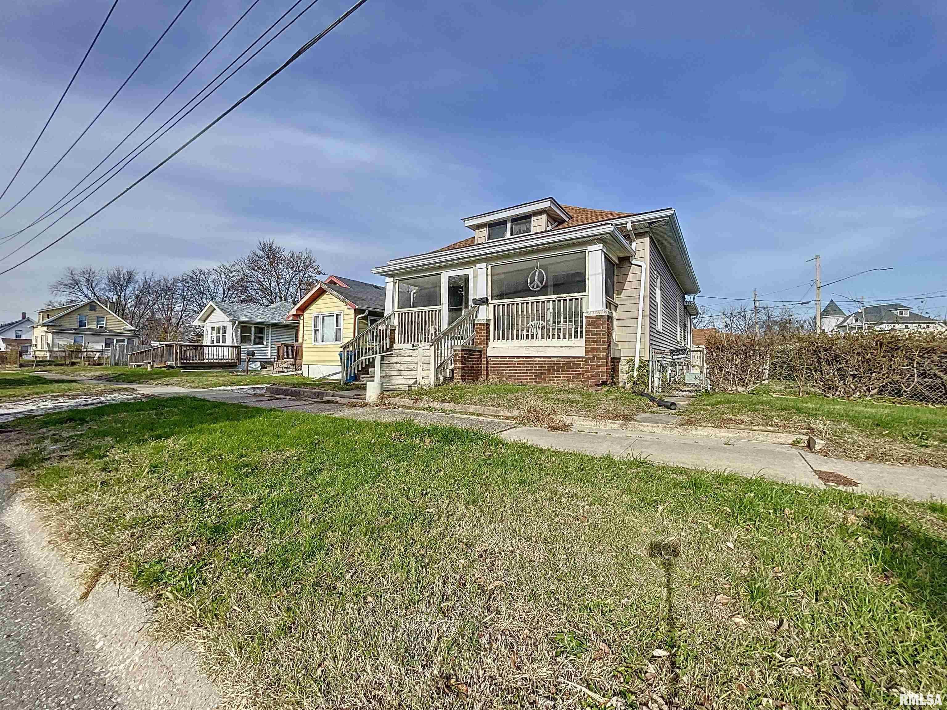 1425 5th Avenue, East Moline, Illinois image 3