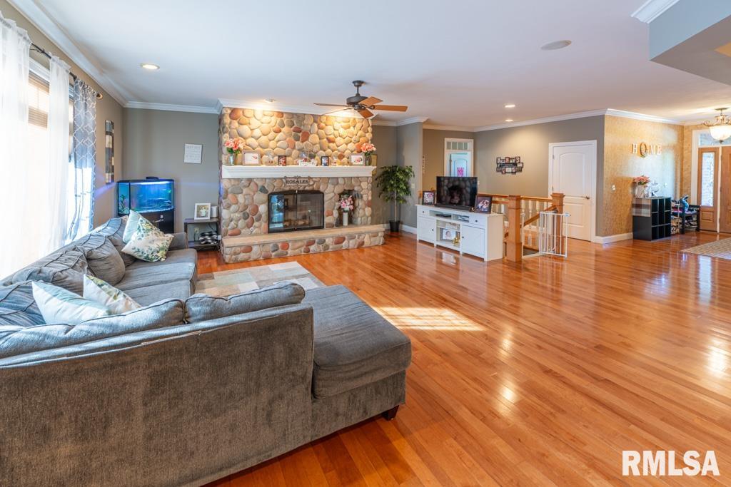 6 Wildwood Court, Washington, Illinois image 27