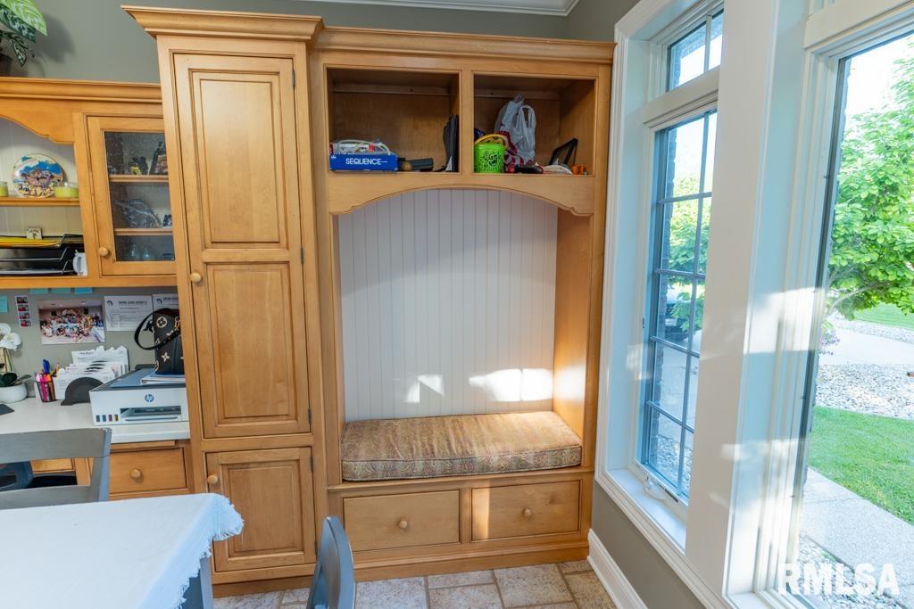 6 Wildwood Court, Washington, Illinois image 37