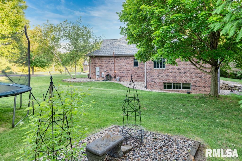 6 Wildwood Court, Washington, Illinois image 16