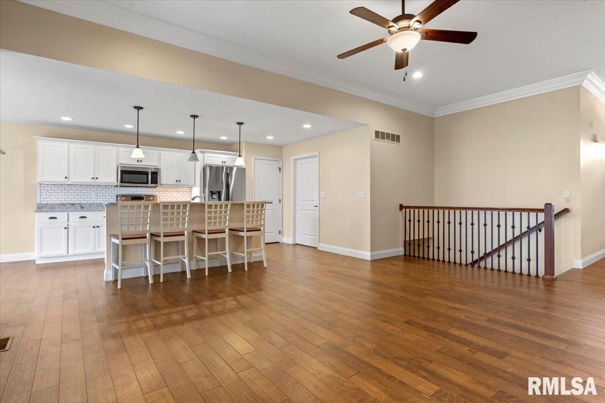 1809 Spartan Drive, Chatham, Illinois image 7