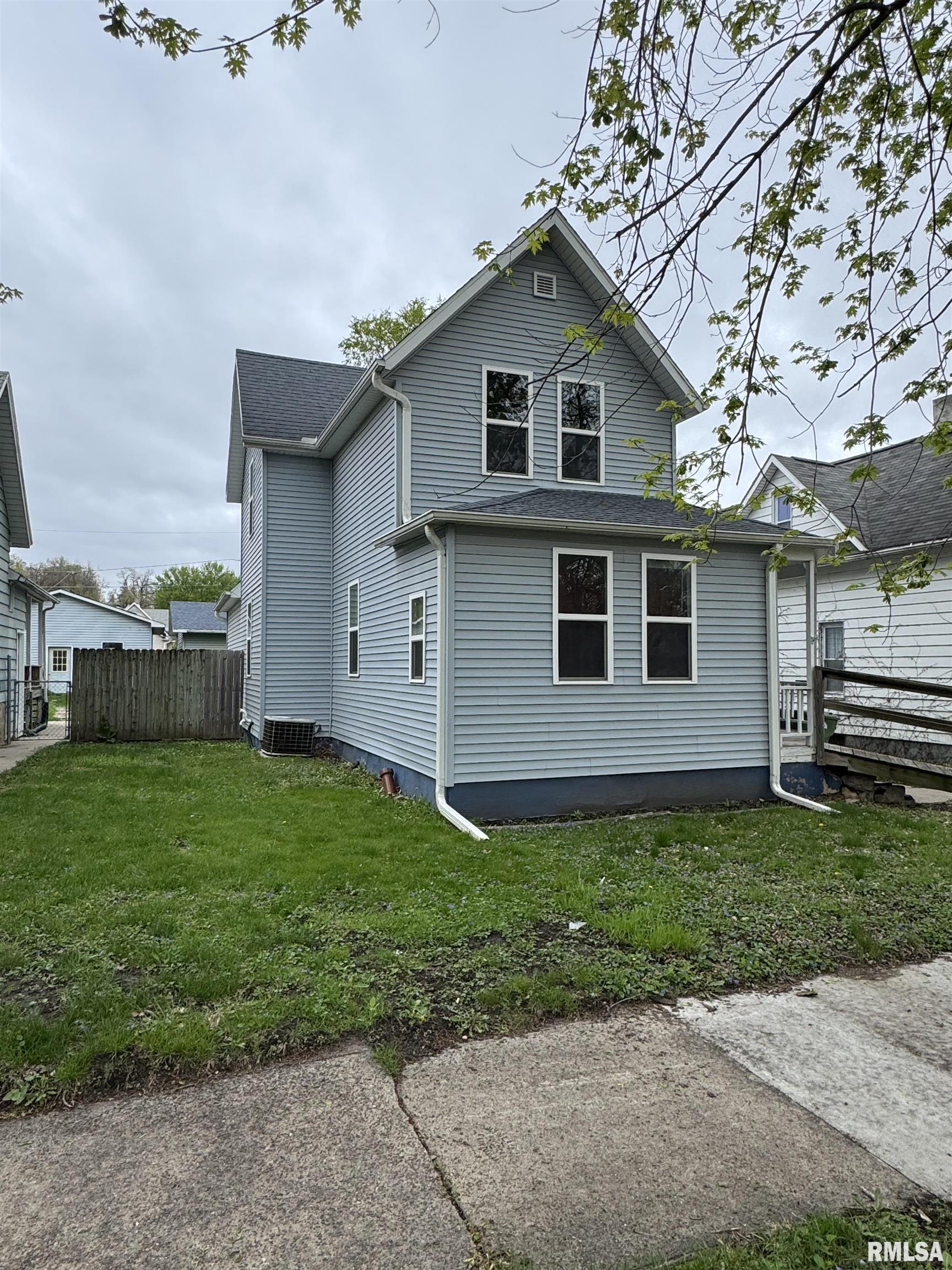 508 5th Avenue North, Clinton, Iowa image 2