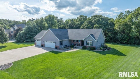 Homes For Sale - 116 Oak Valley Drive<br/> Goodfield, IL 61742
