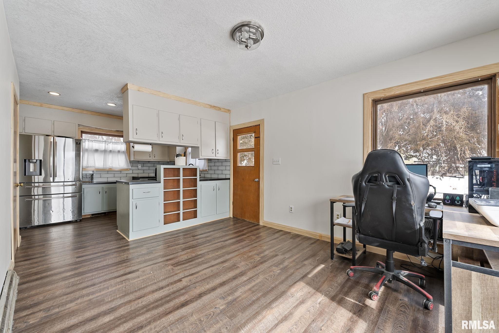 315 3rd Street, Buffalo, Iowa image 6