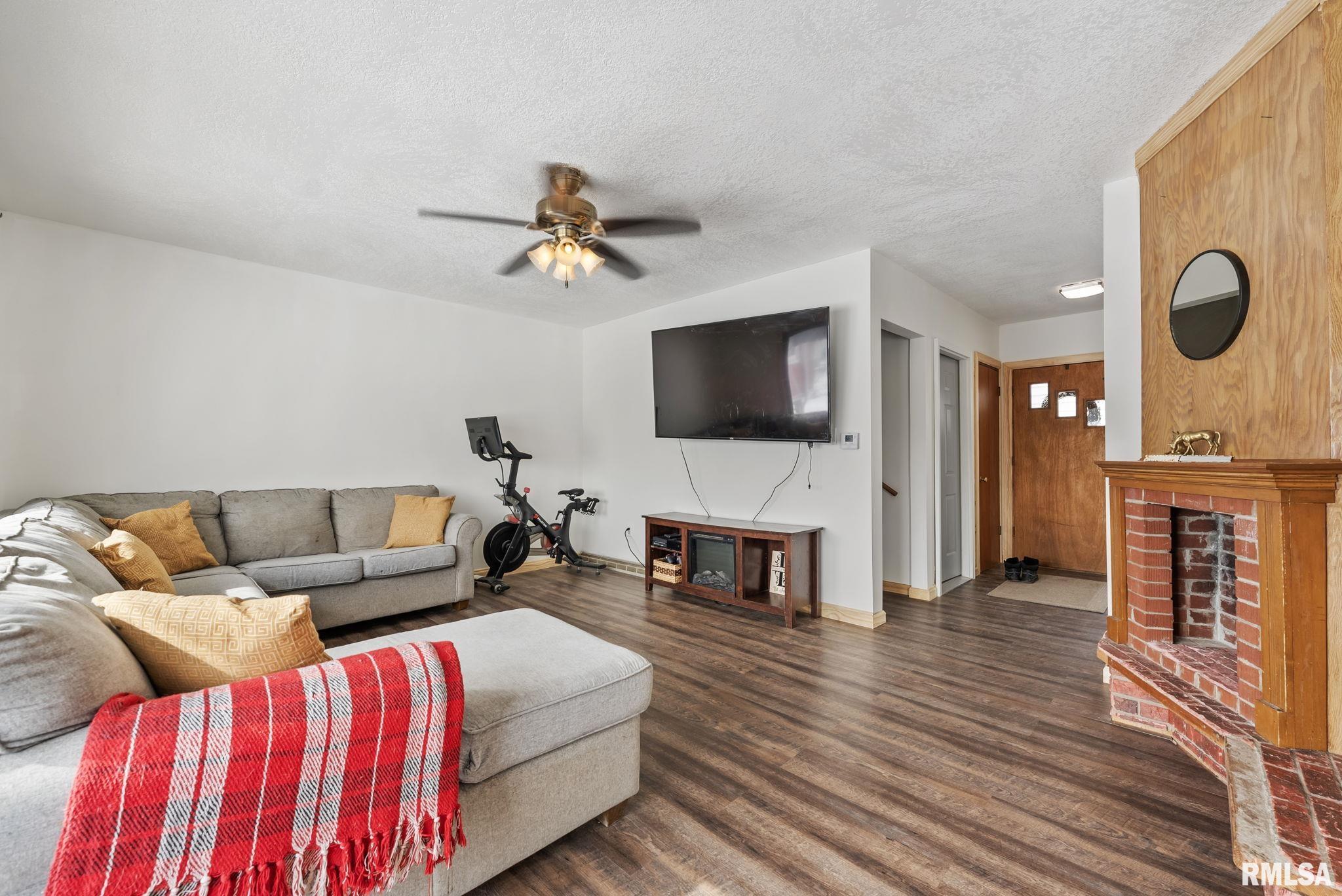 315 3rd Street, Buffalo, Iowa image 10