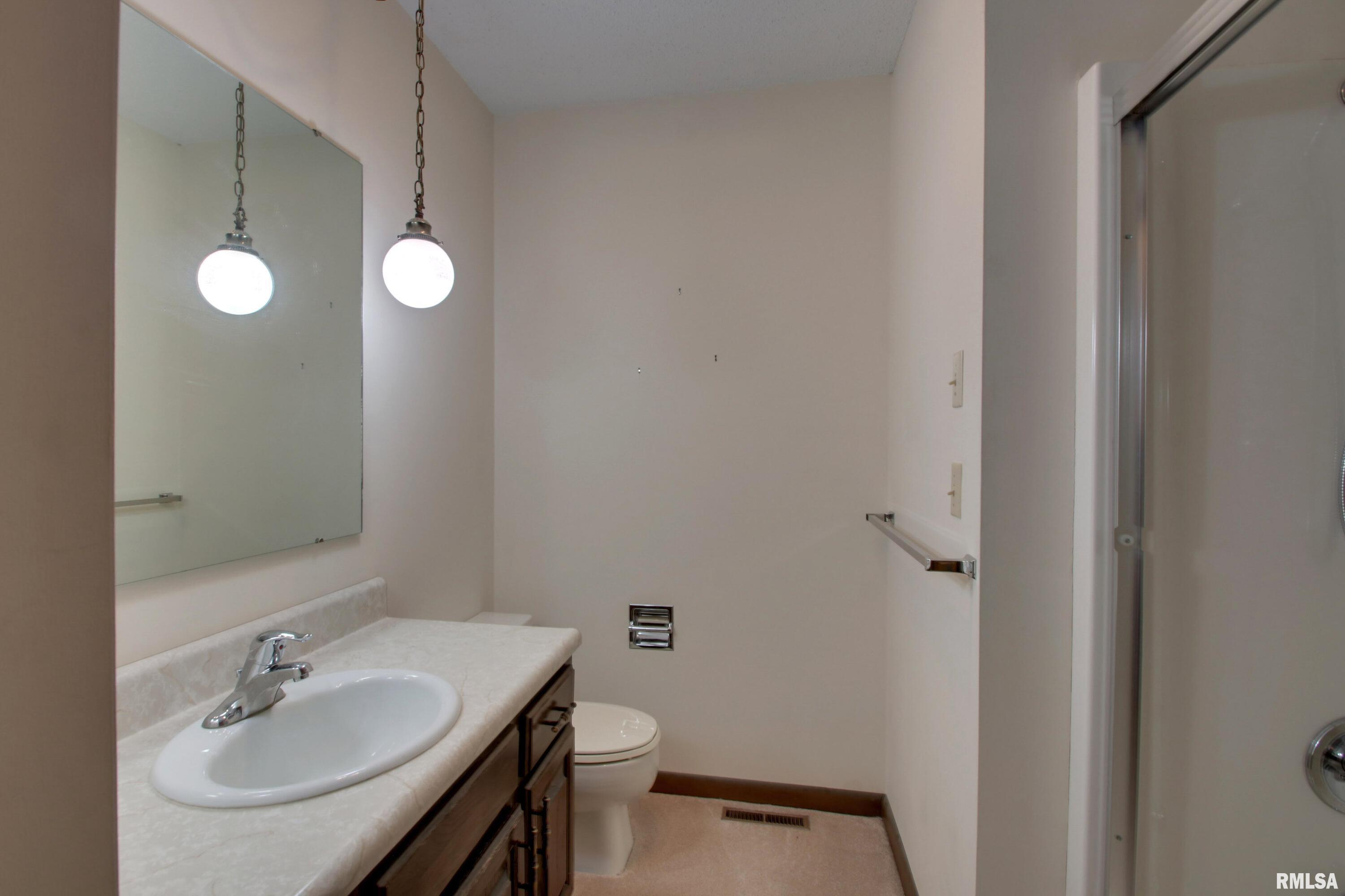 2816 N 11th Street, Quincy, Illinois image 18