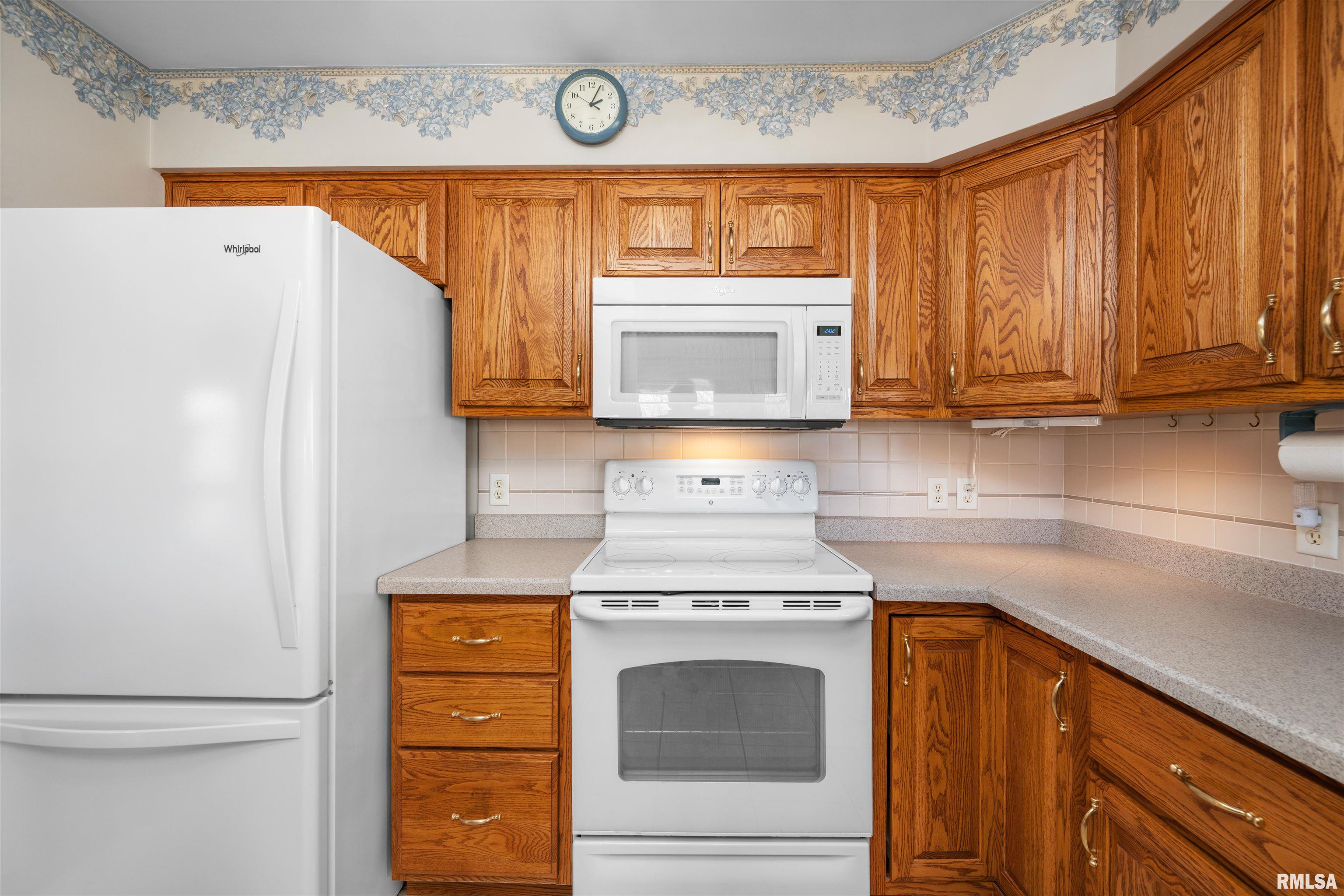 11616 W 81st Street, Taylor Ridge, Illinois image 11