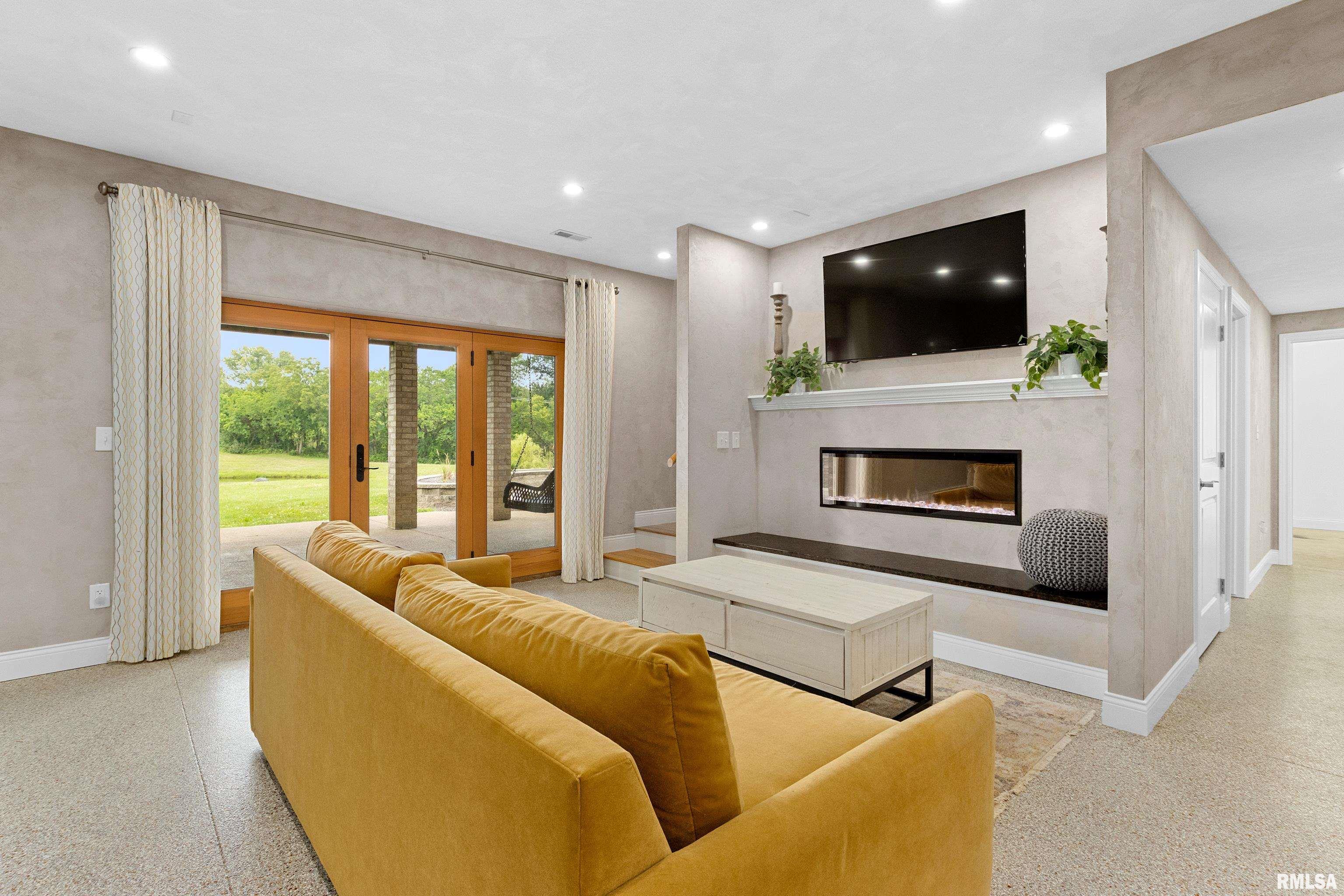 7412 W Pfeiffer Road, Mapleton, Illinois image 35