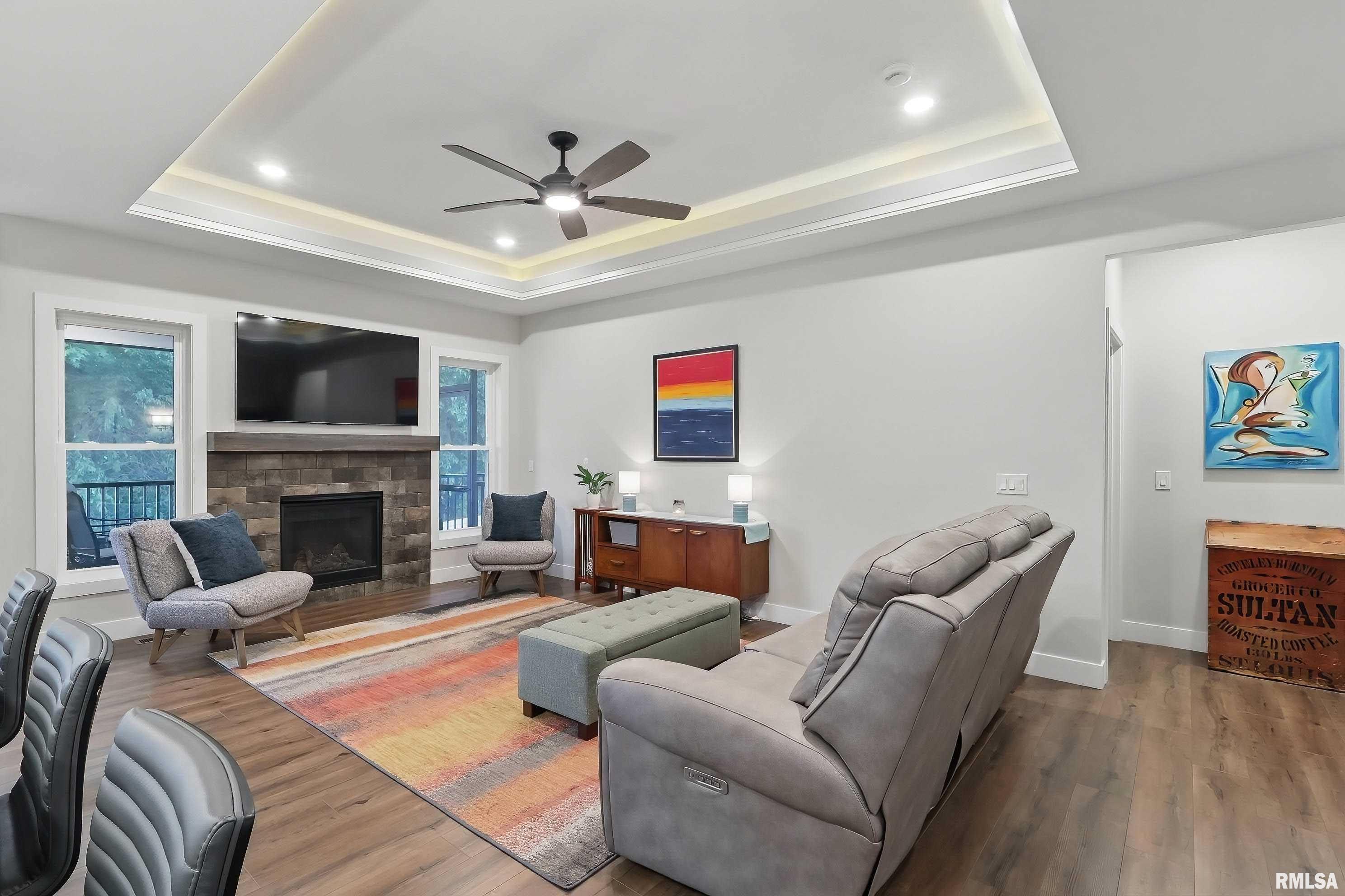 1327 Heights Court, Bettendorf, Iowa image 9