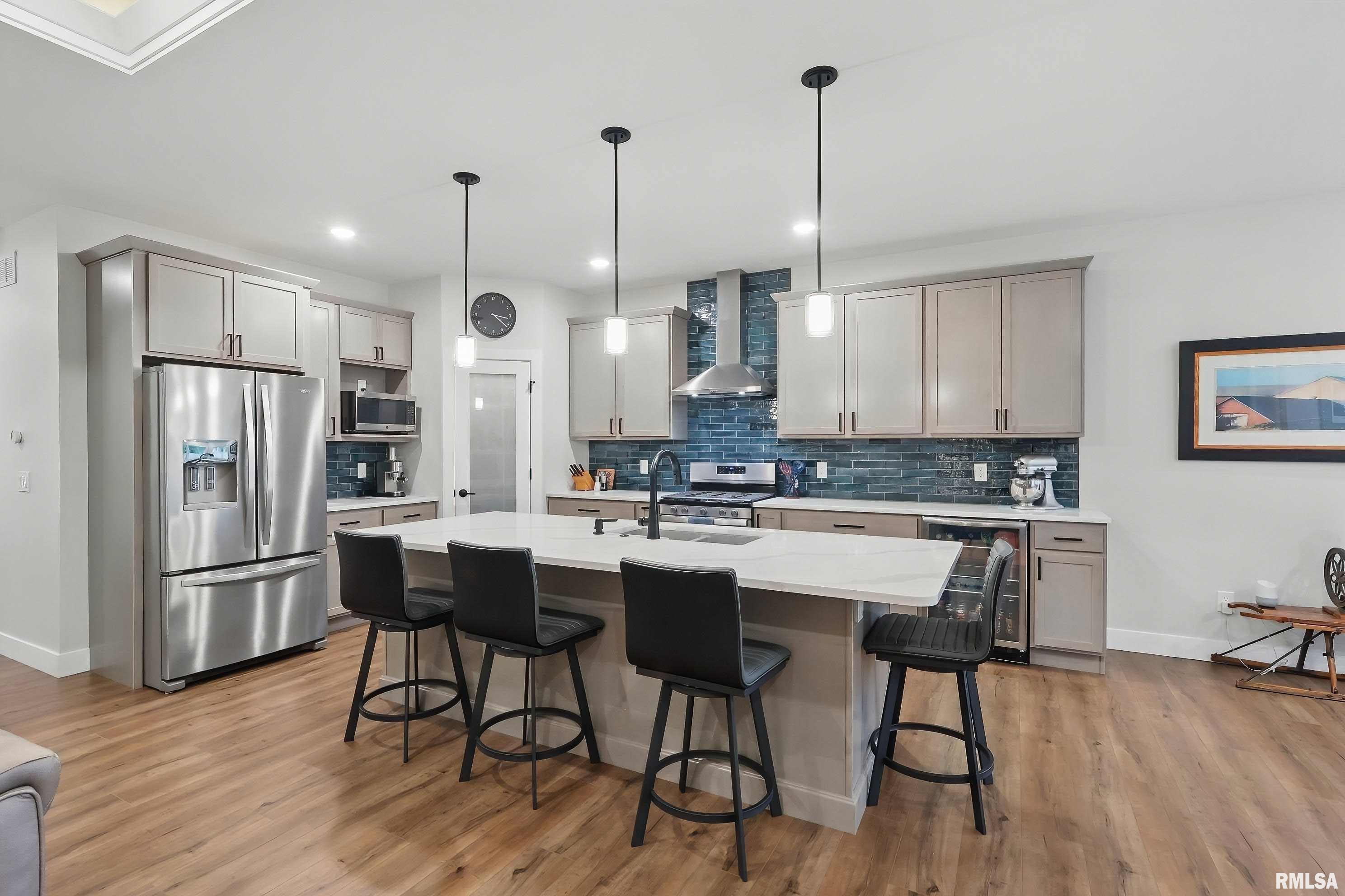 1327 Heights Court, Bettendorf, Iowa image 19