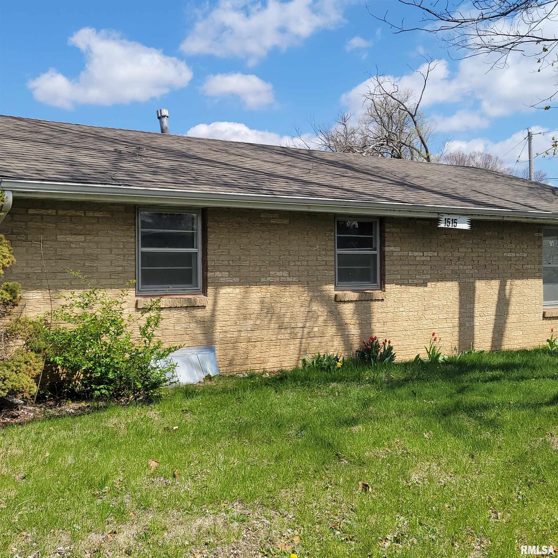1515 Tennell Road, Pekin, Illinois image 3