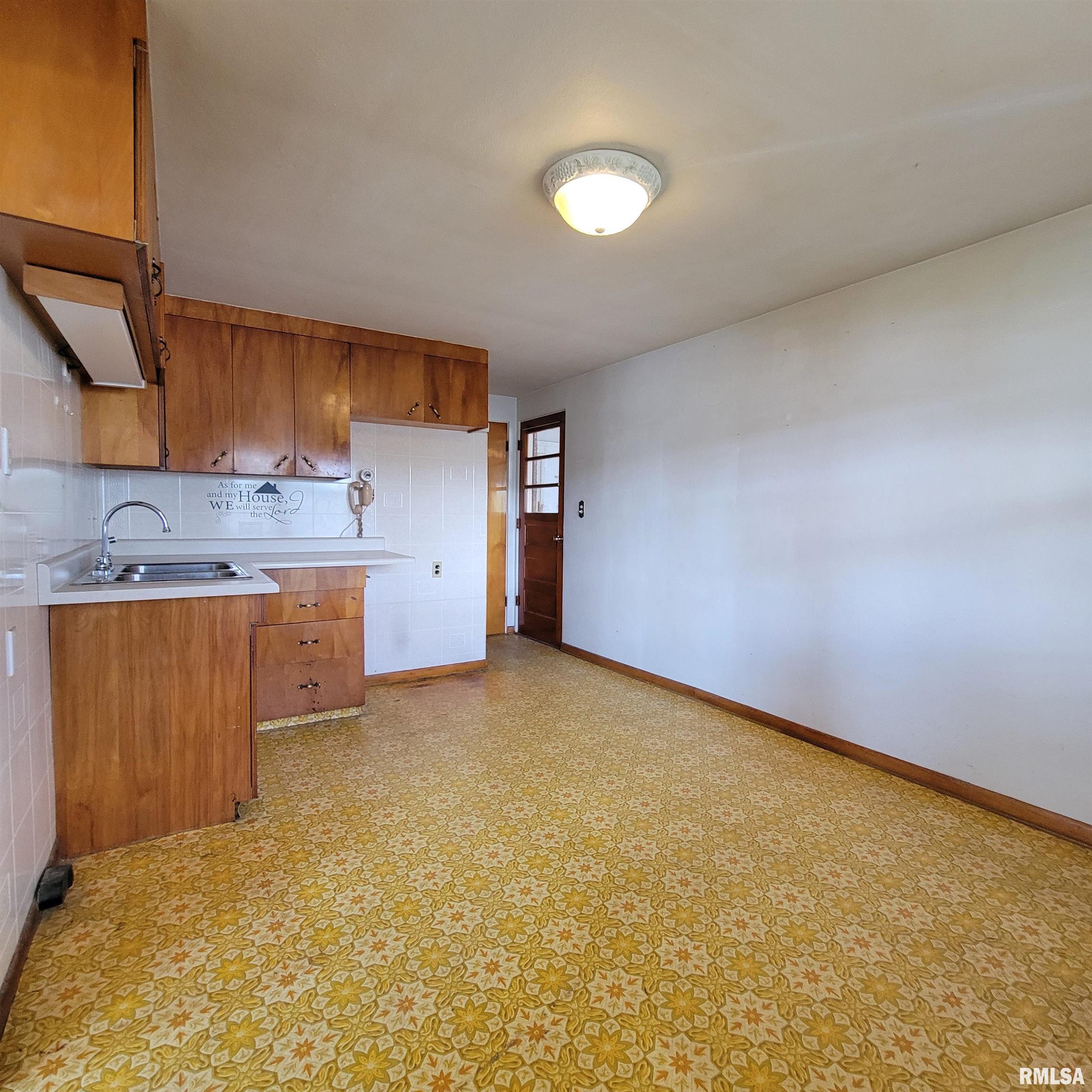 1515 Tennell Road, Pekin, Illinois image 13