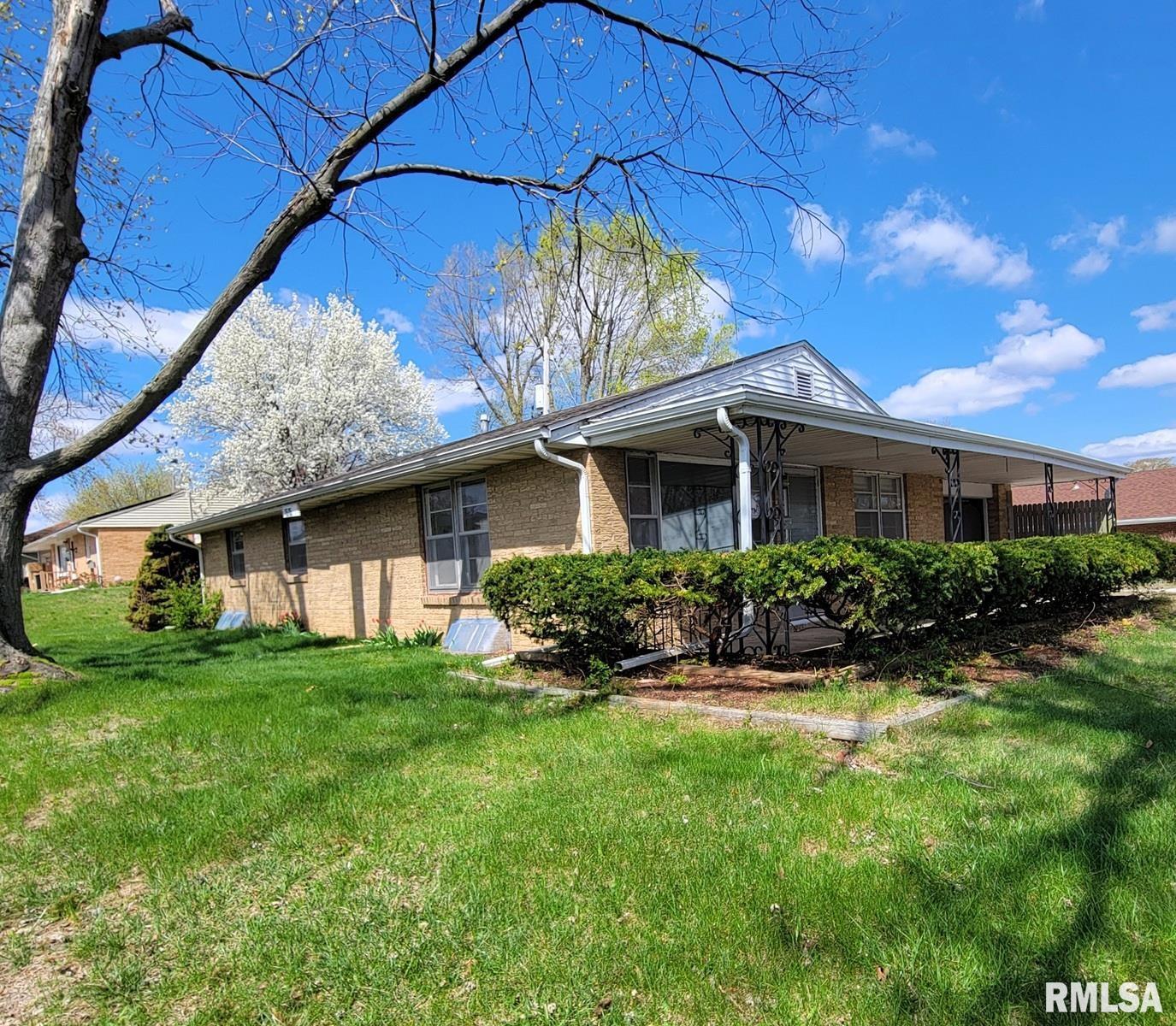 1515 Tennell Road, Pekin, Illinois image 2