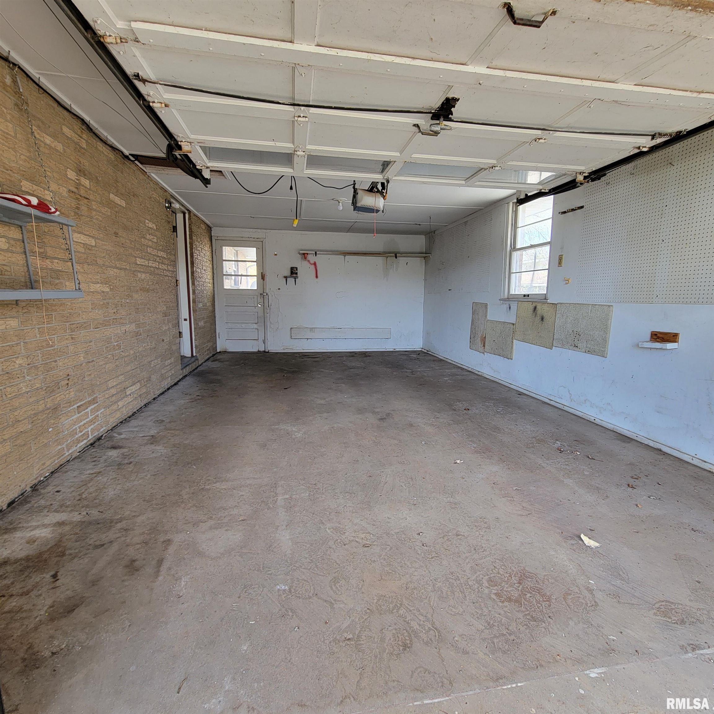 1515 Tennell Road, Pekin, Illinois image 30