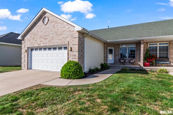 3811 SUGAR LOAF DR, SPRINGFIELD, IL 62711 - Image 21b22d5fa3c2623a4e816f39fa08fdab/2301937702