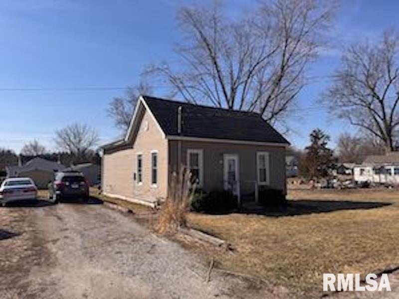607 W Avenue E Avenue, Lewistown, Illinois image 2