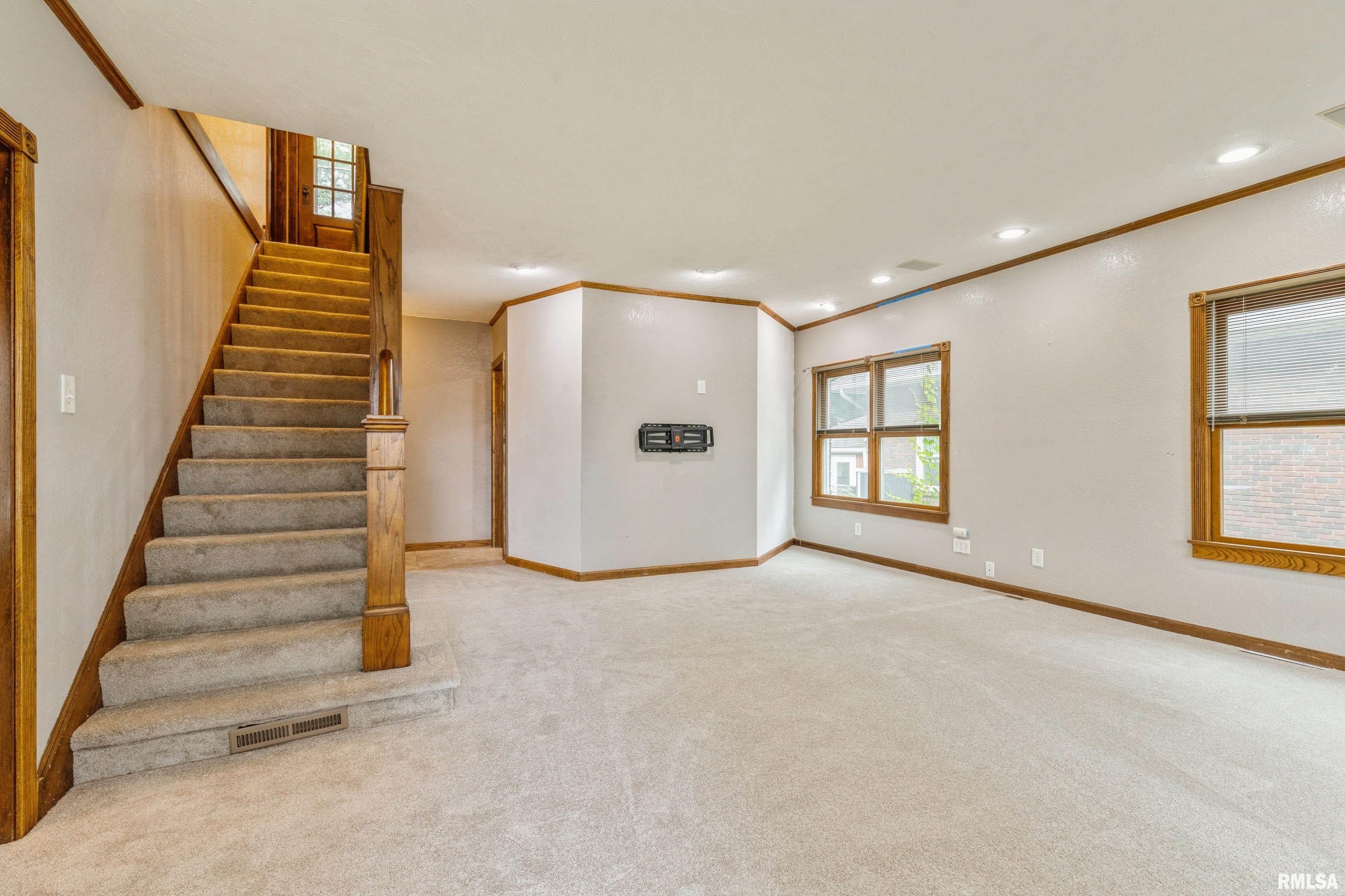 1520 S Bluff Boulevard, Clinton, Iowa image 10