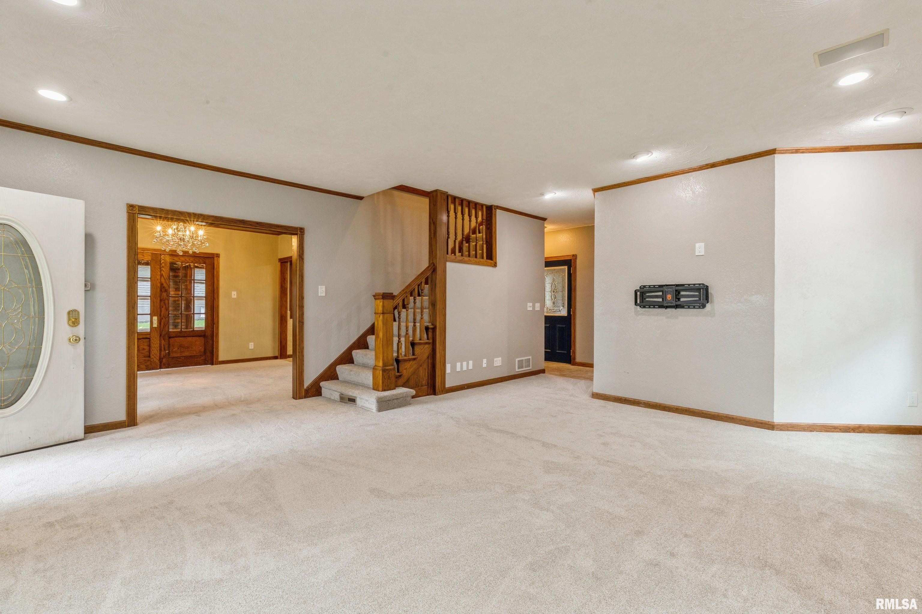 1520 S Bluff Boulevard, Clinton, Iowa image 9