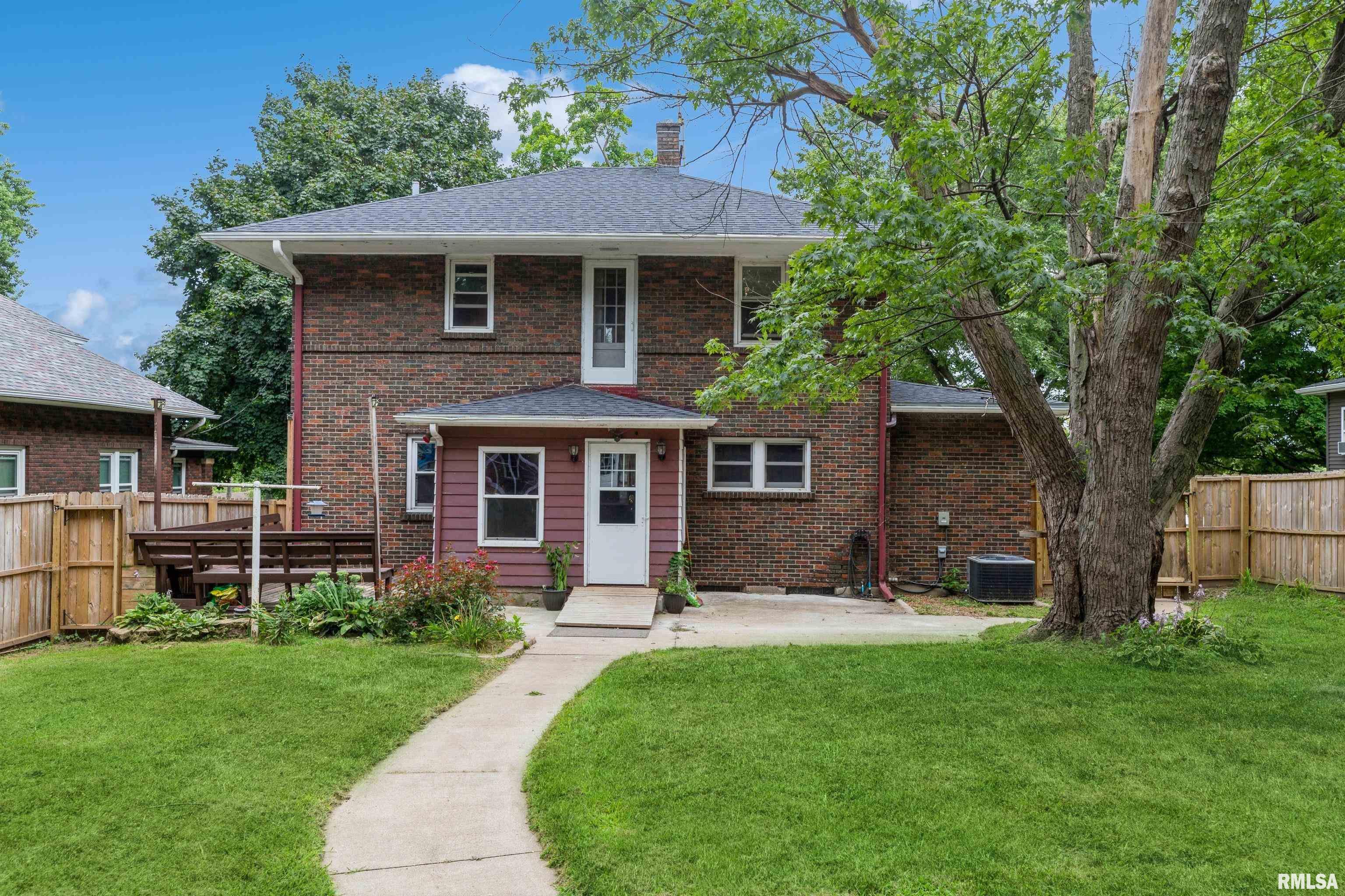 1520 S Bluff Boulevard, Clinton, Iowa image 4