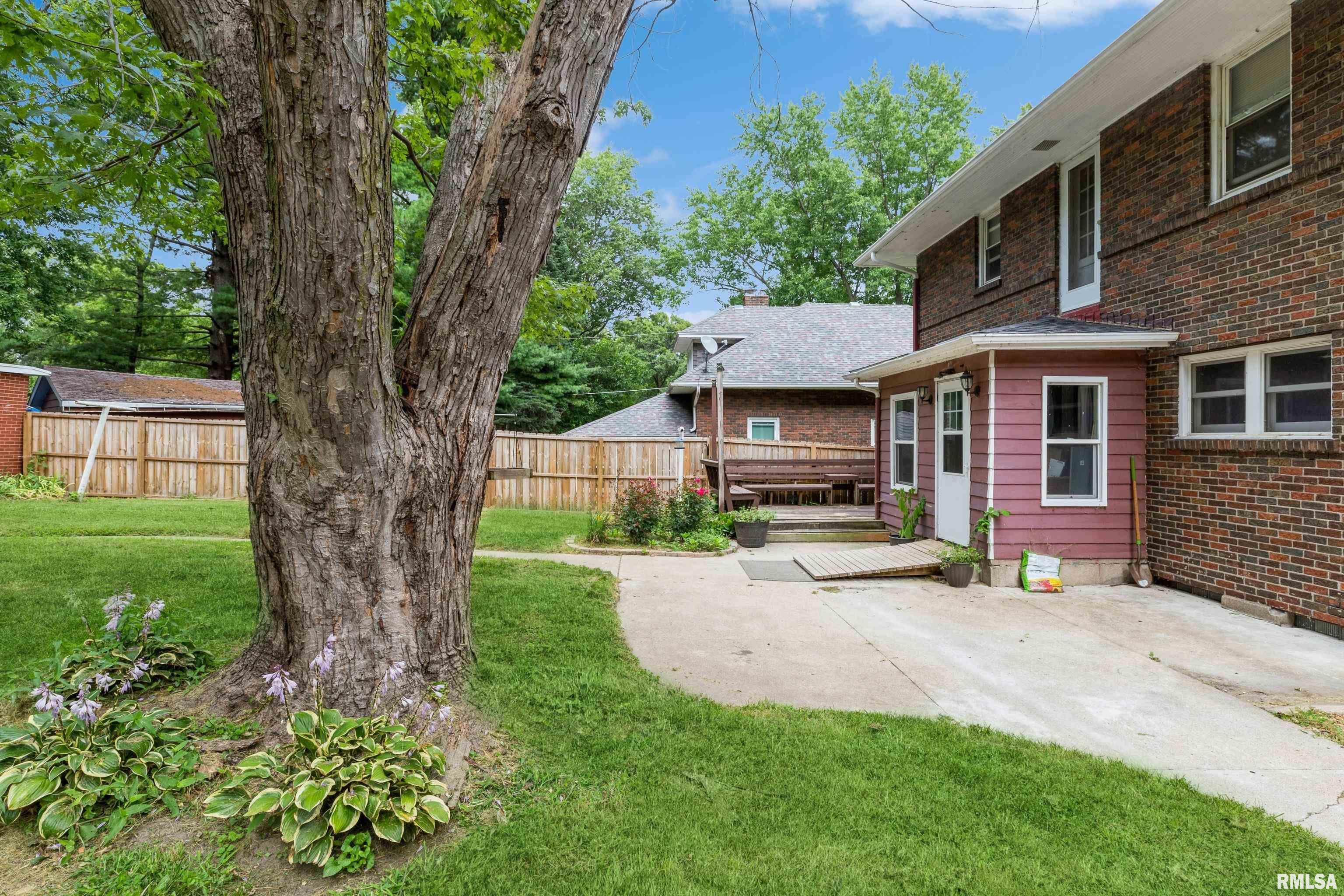 1520 S Bluff Boulevard, Clinton, Iowa image 6