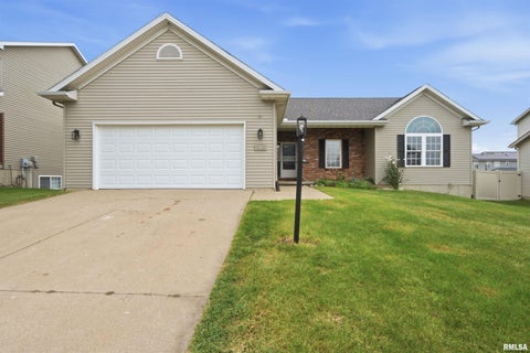 Homes For Sale - 816 Agnes Street<br/> Washington, IL 61571