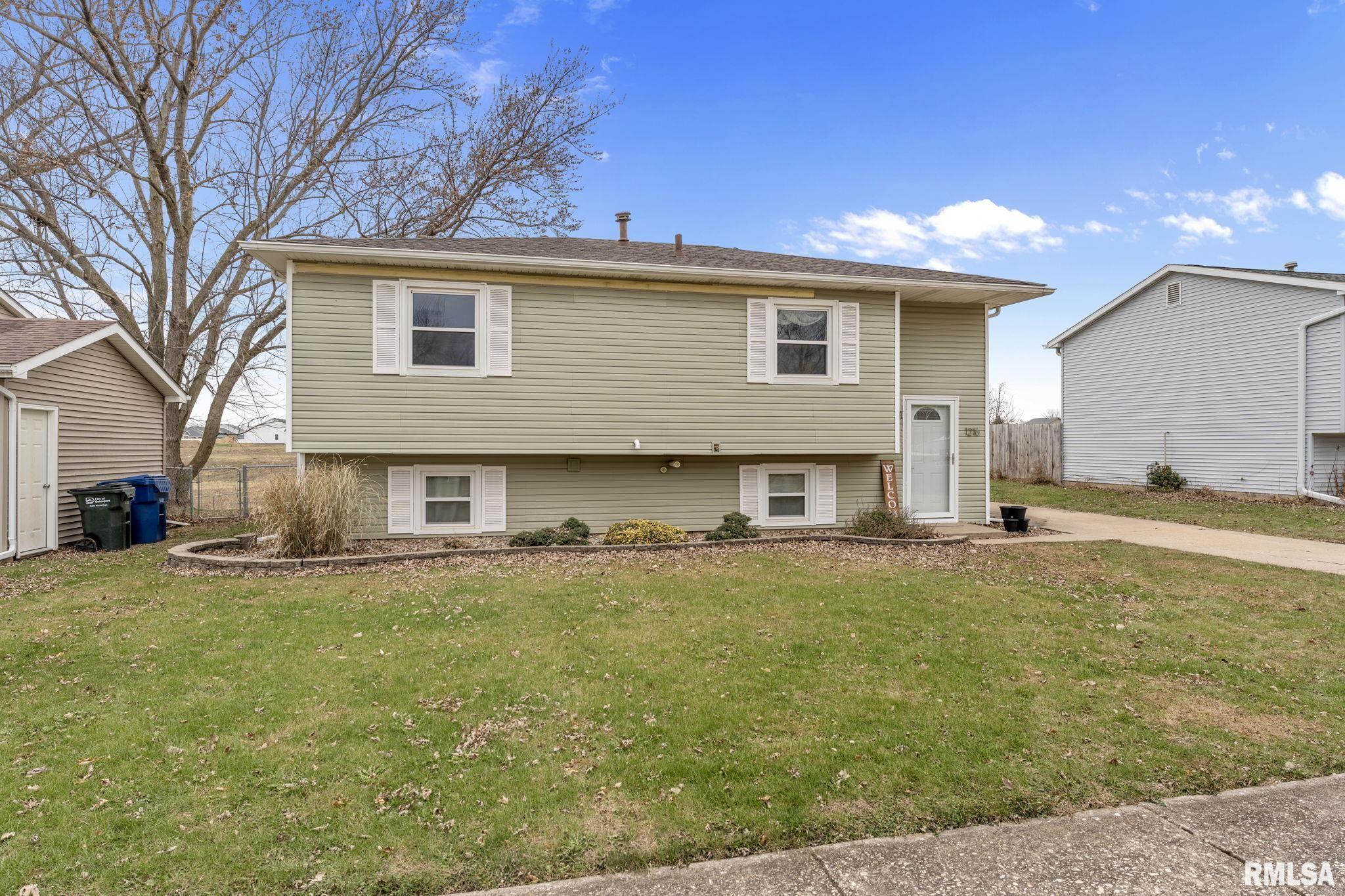 1216 Emerald Drive, Davenport, Iowa image 1