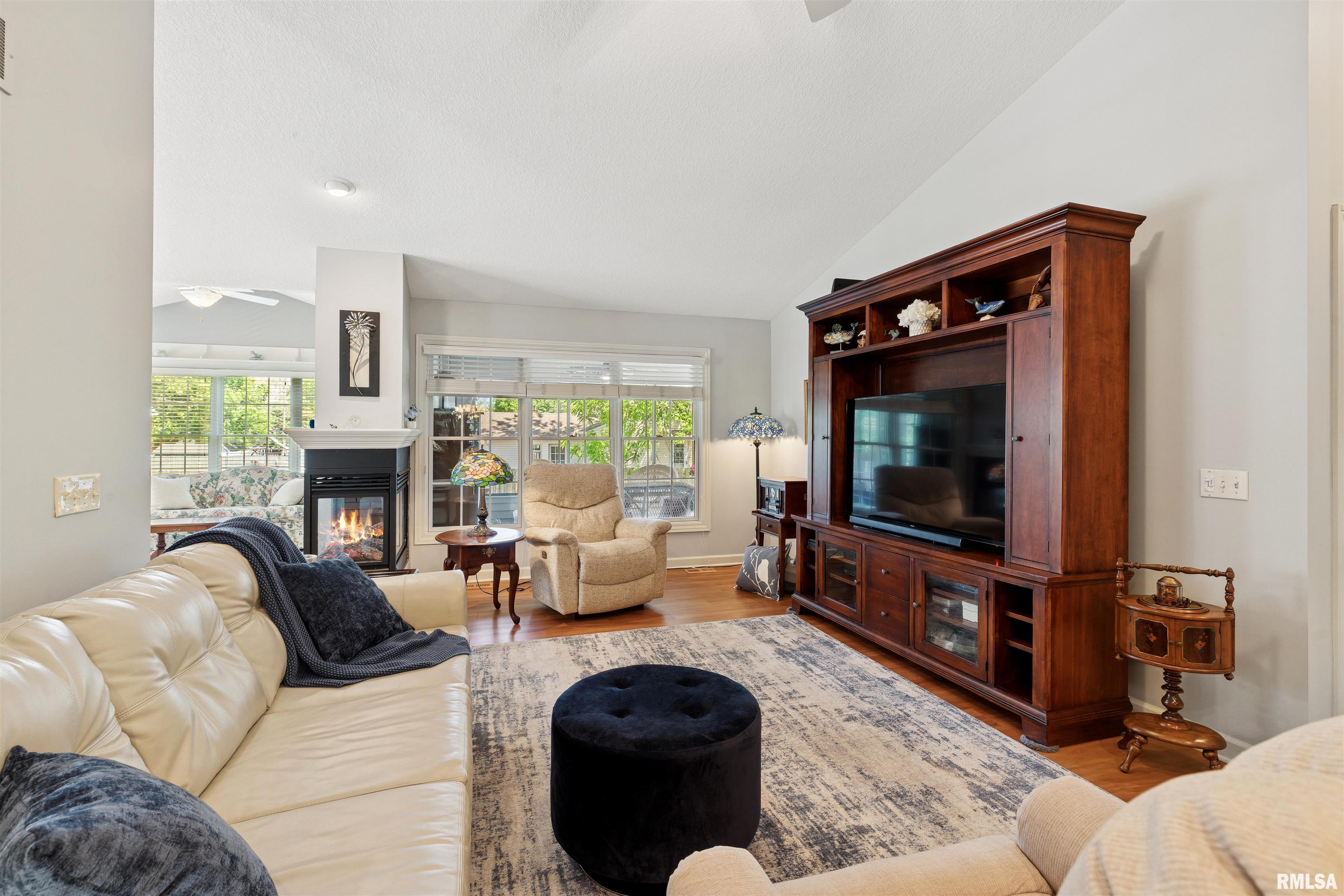 1361 Pinnacle Pines Court, Bettendorf, Iowa image 9