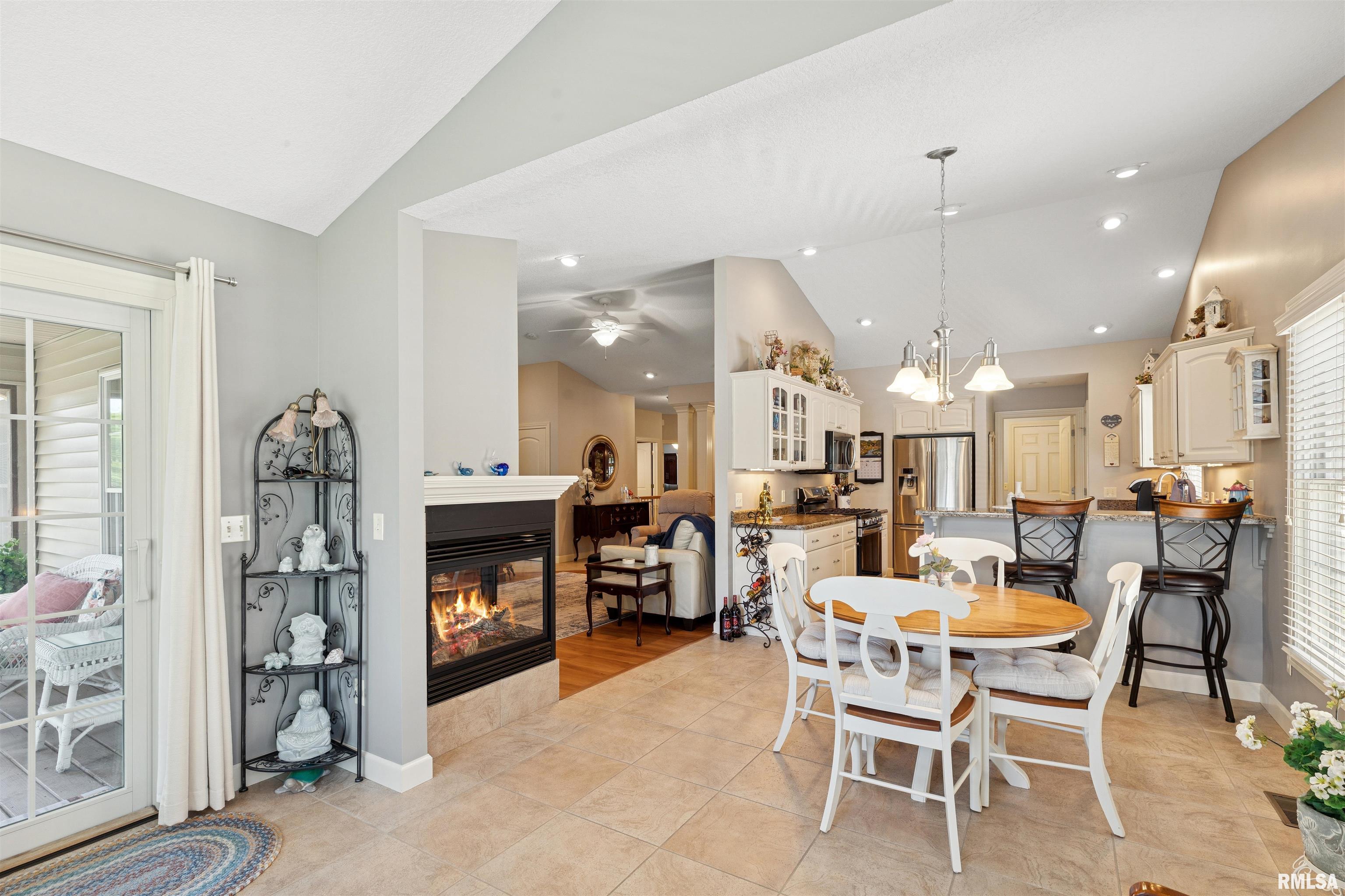 1361 Pinnacle Pines Court, Bettendorf, Iowa image 13