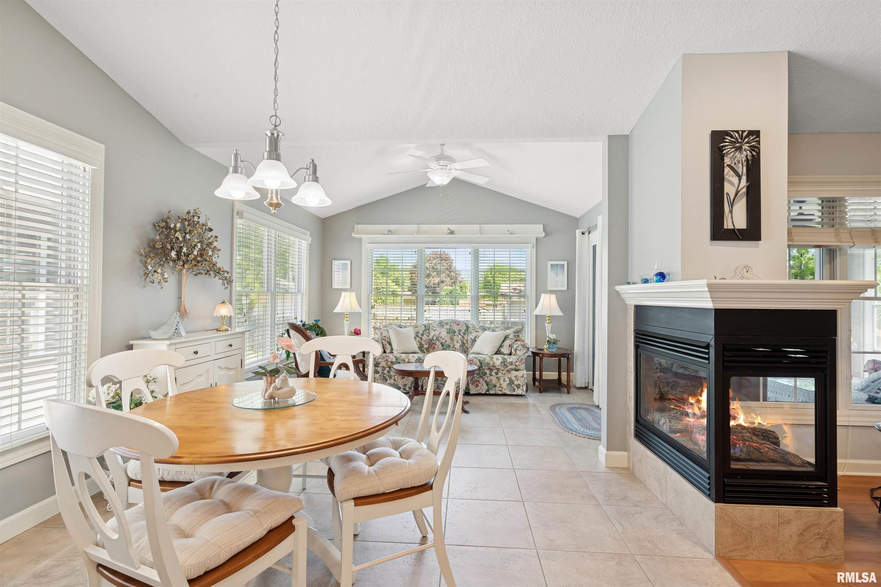 1361 Pinnacle Pines Court, Bettendorf, Iowa image 11