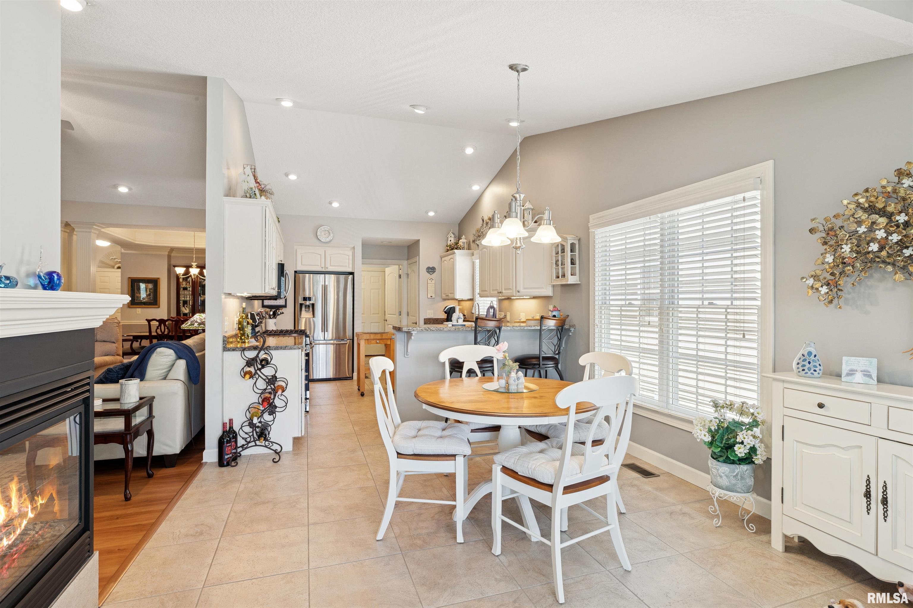1361 Pinnacle Pines Court, Bettendorf, Iowa image 14
