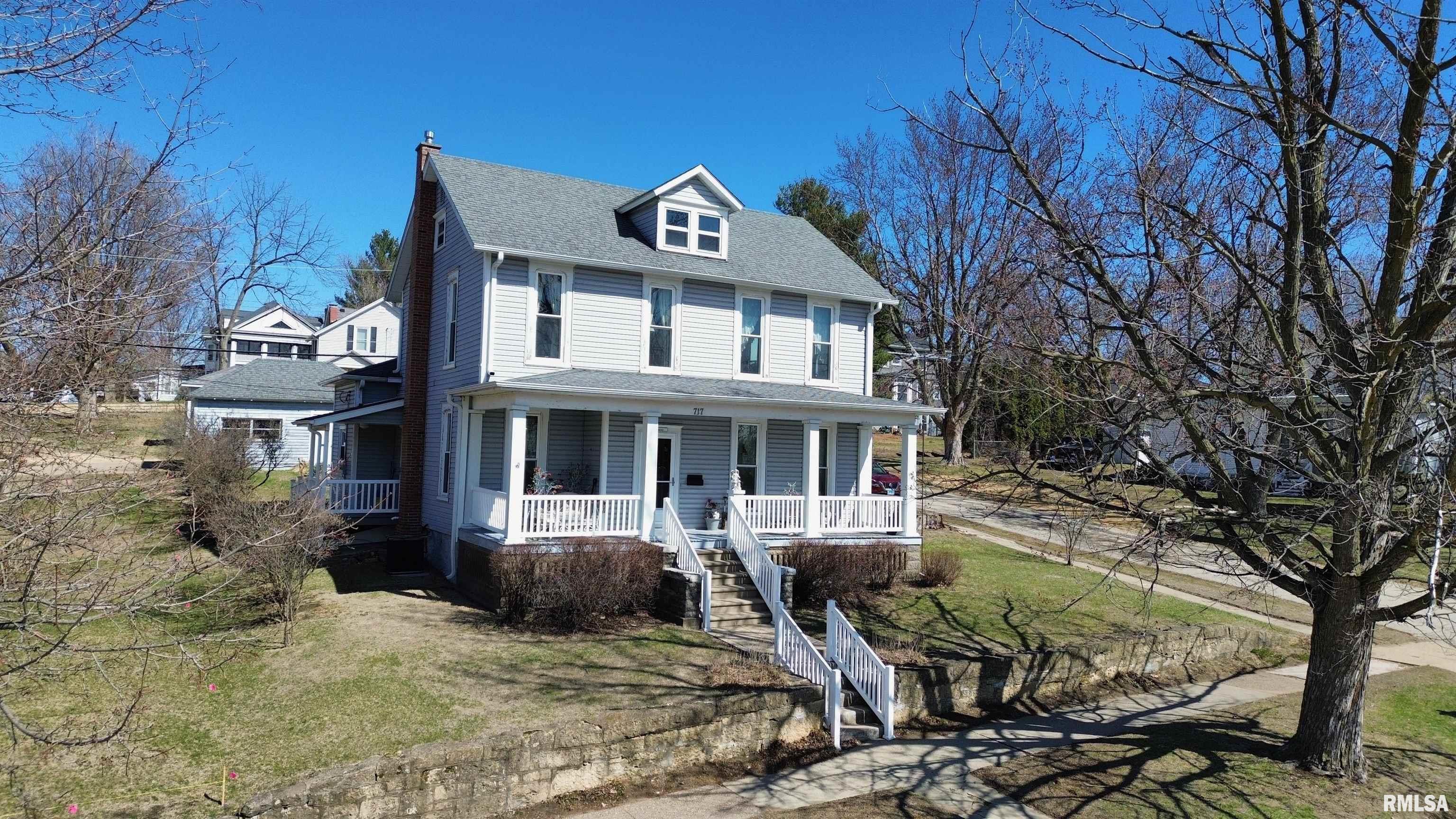717 11th Avenue, Fulton, Illinois image 1