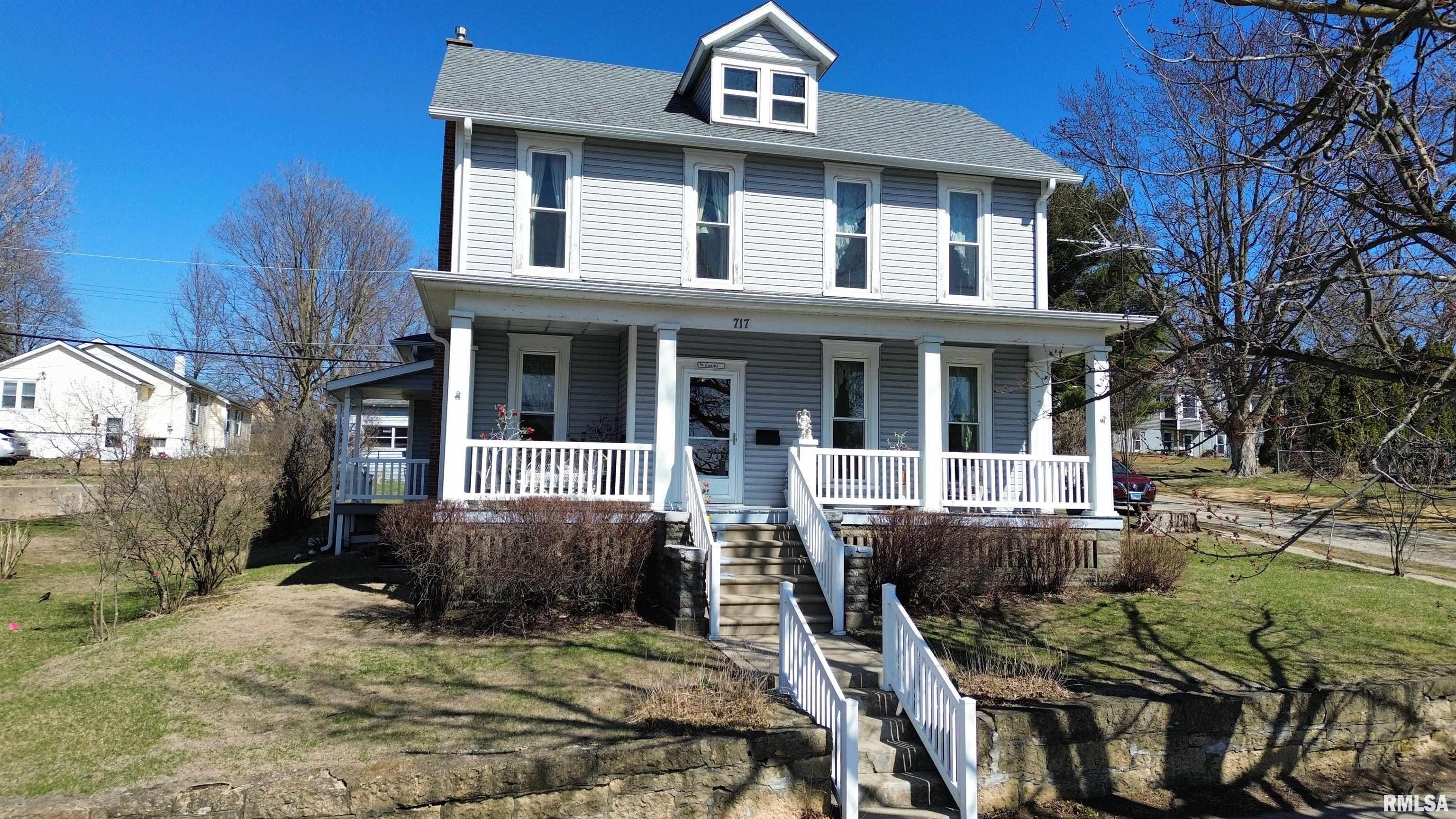 717 11th Avenue, Fulton, Illinois image 2