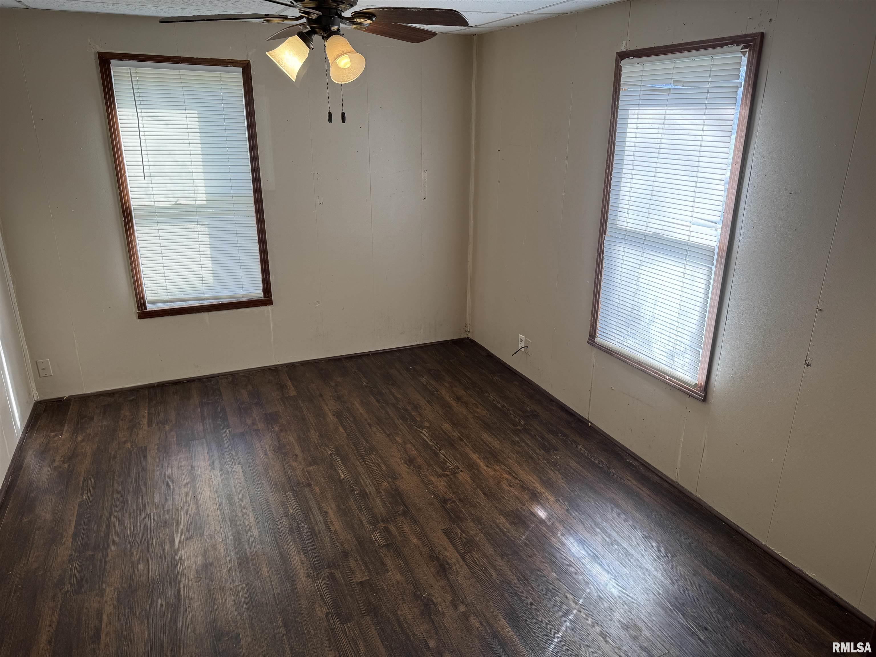 404 N Grand Street, Benton, Illinois image 8