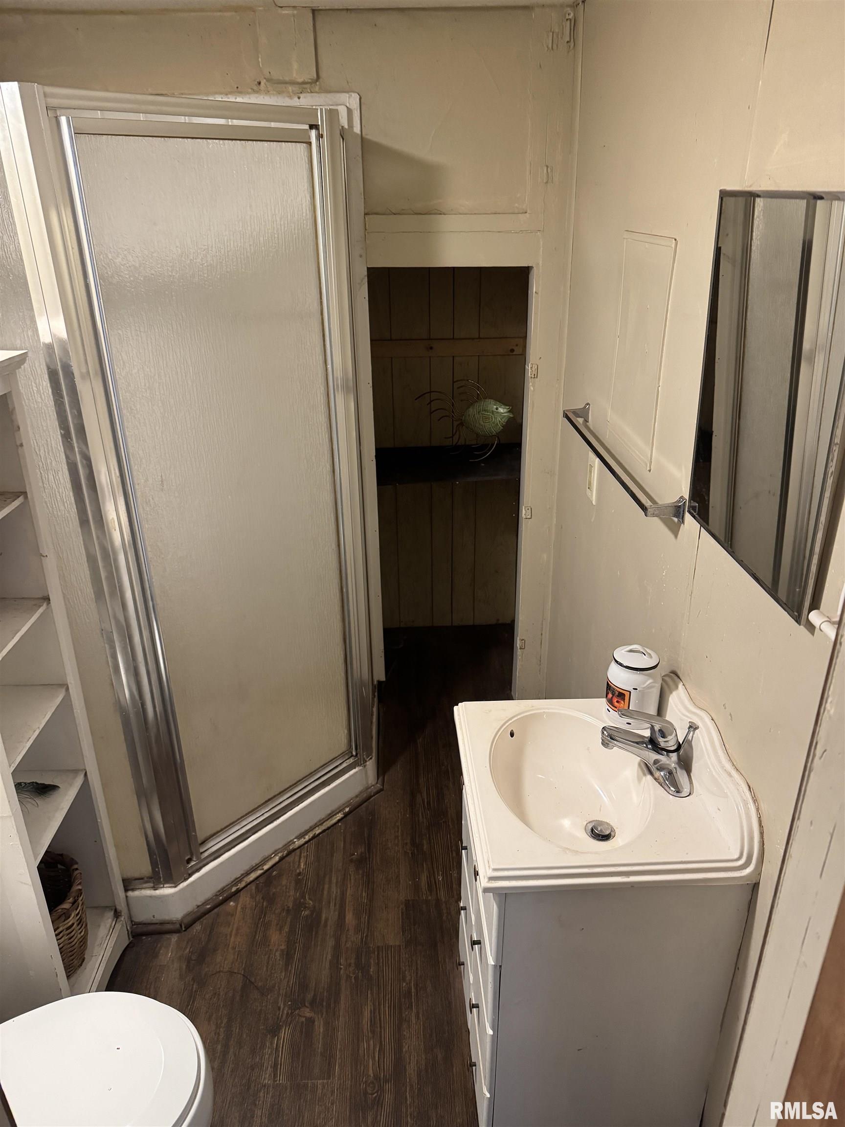 404 N Grand Street, Benton, Illinois image 9
