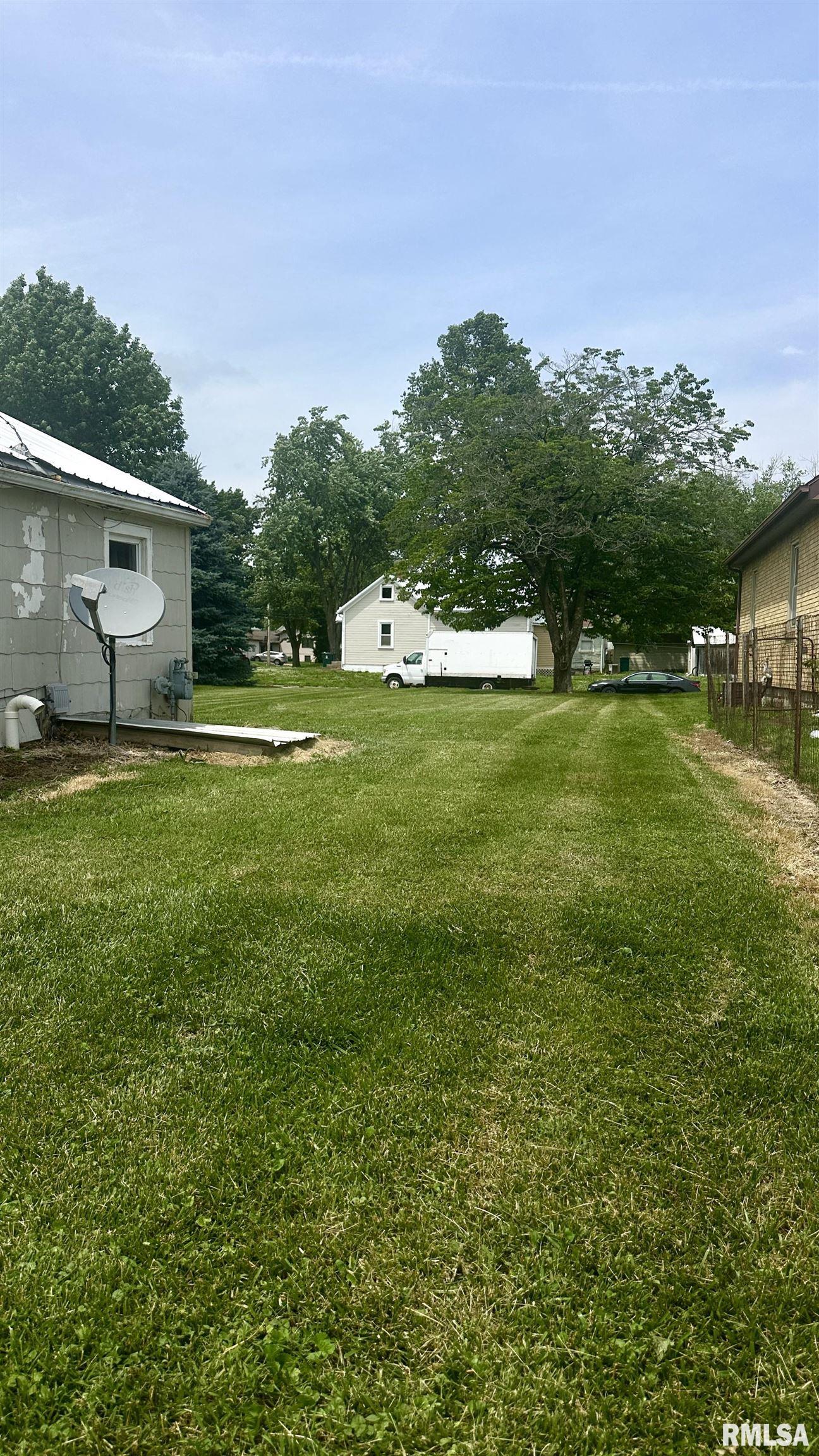 2704 Lind Street, Quincy, Illinois image 3