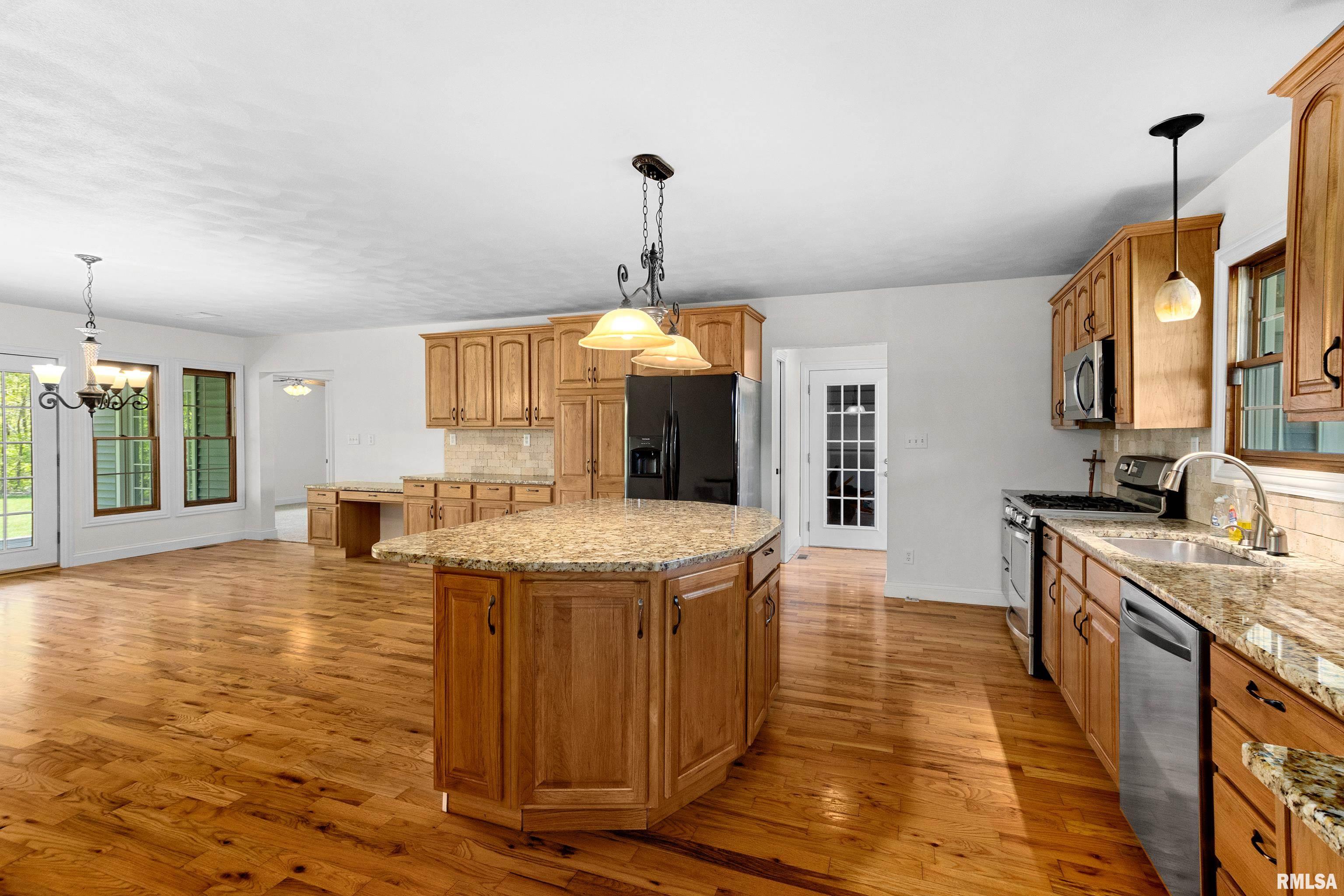 24085 Farmdale Road, Washington, Illinois image 28