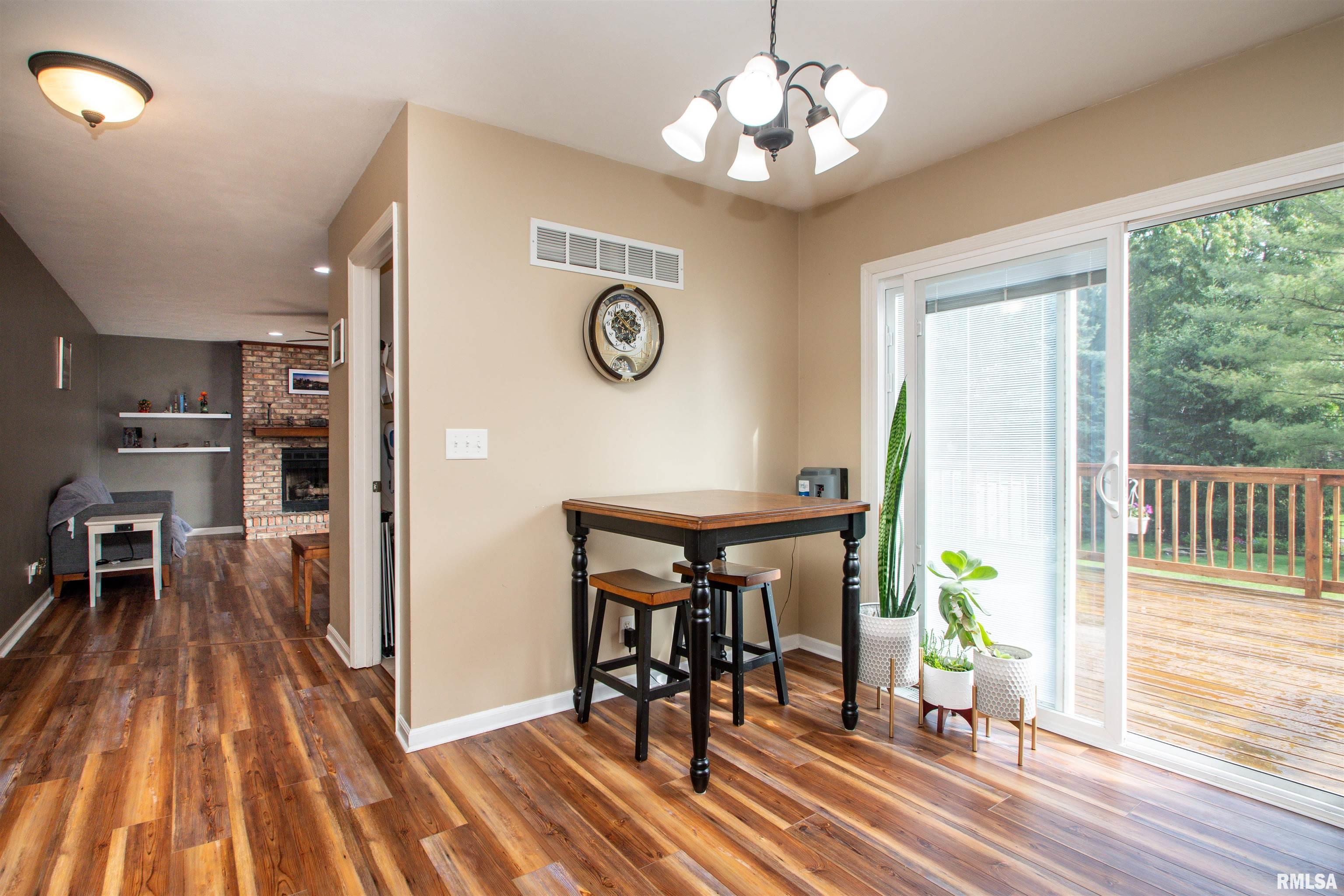 314 E White Oak Court, East Peoria, Illinois image 21