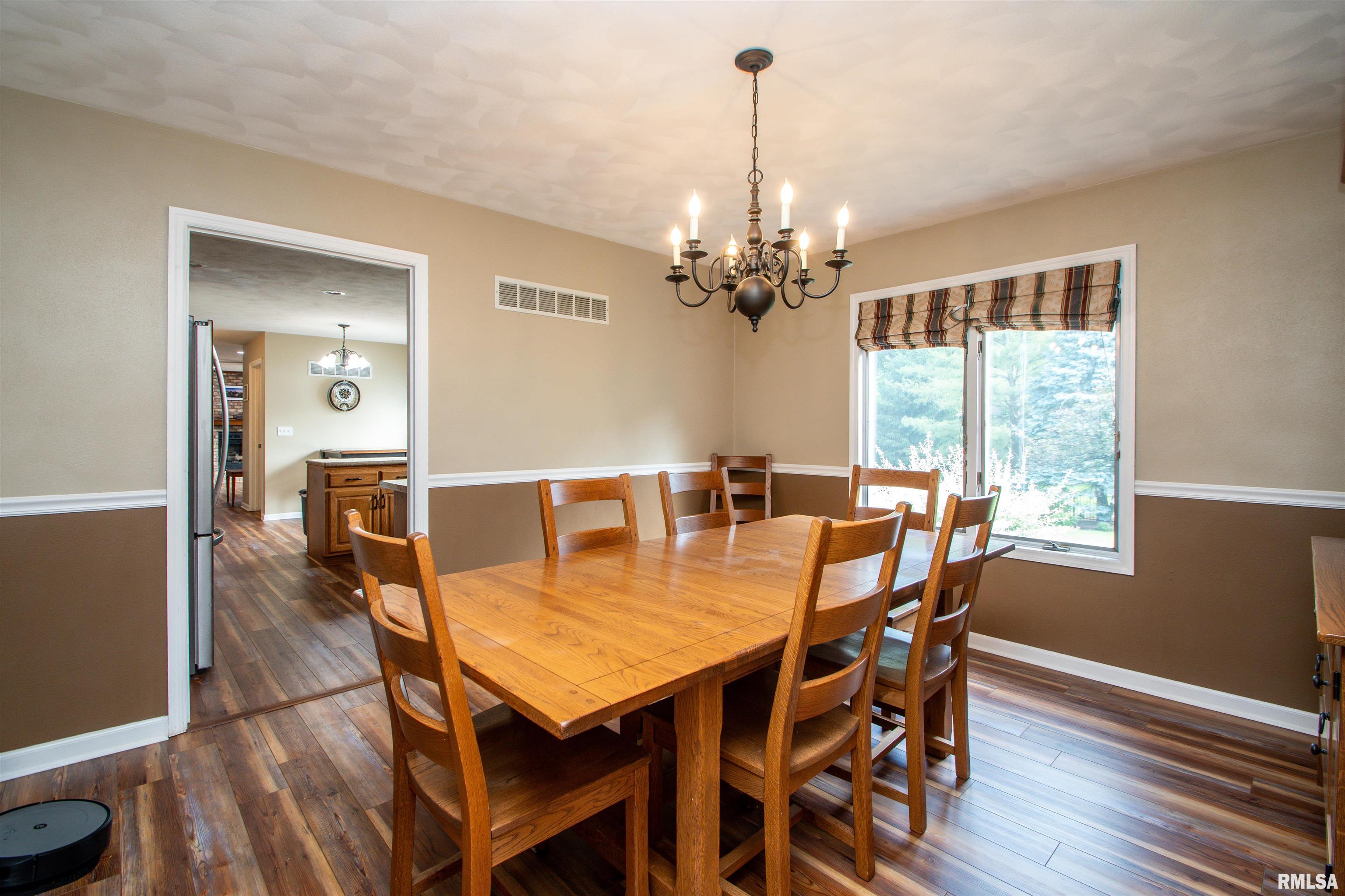 314 E White Oak Court, East Peoria, Illinois image 22