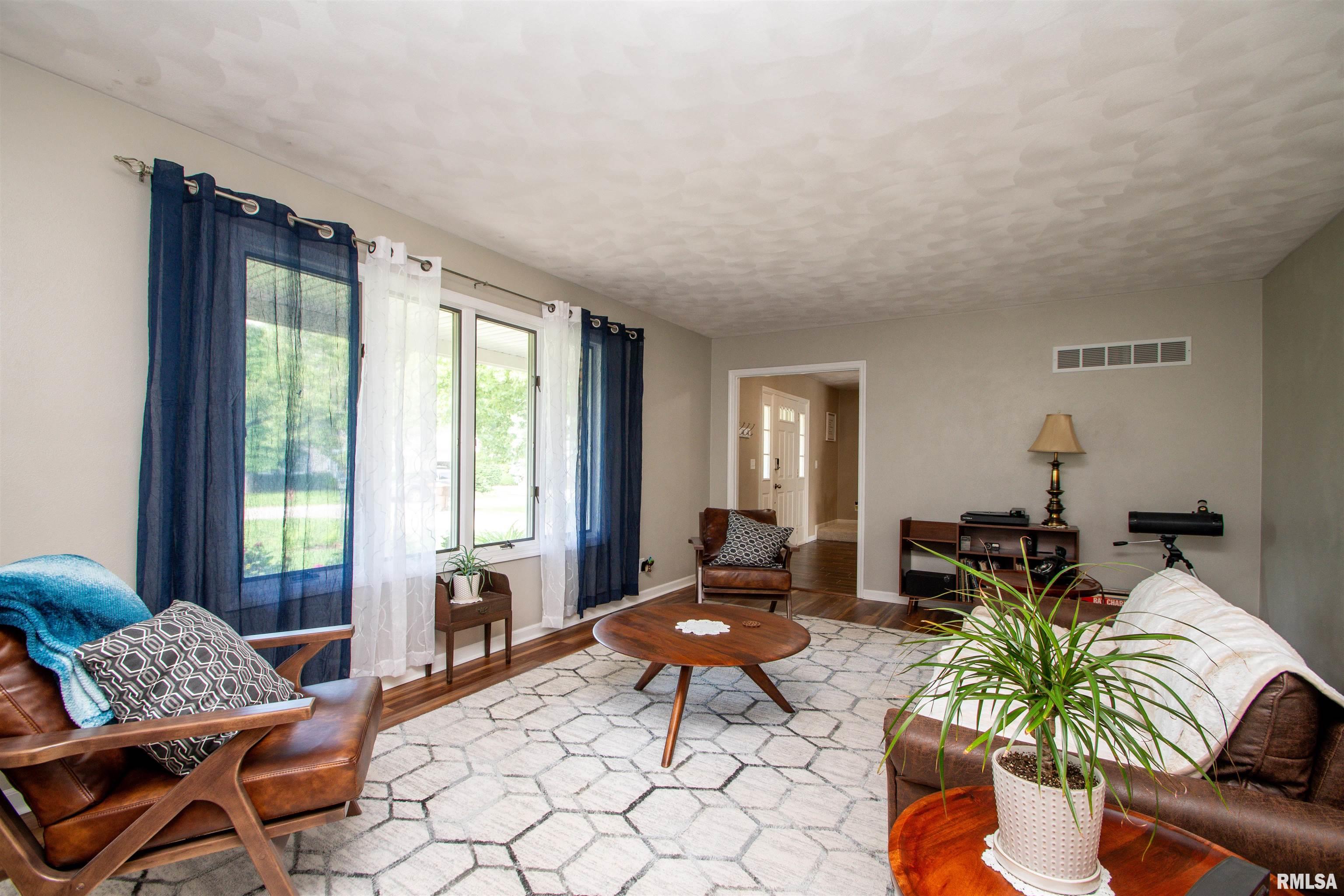 314 E White Oak Court, East Peoria, Illinois image 13