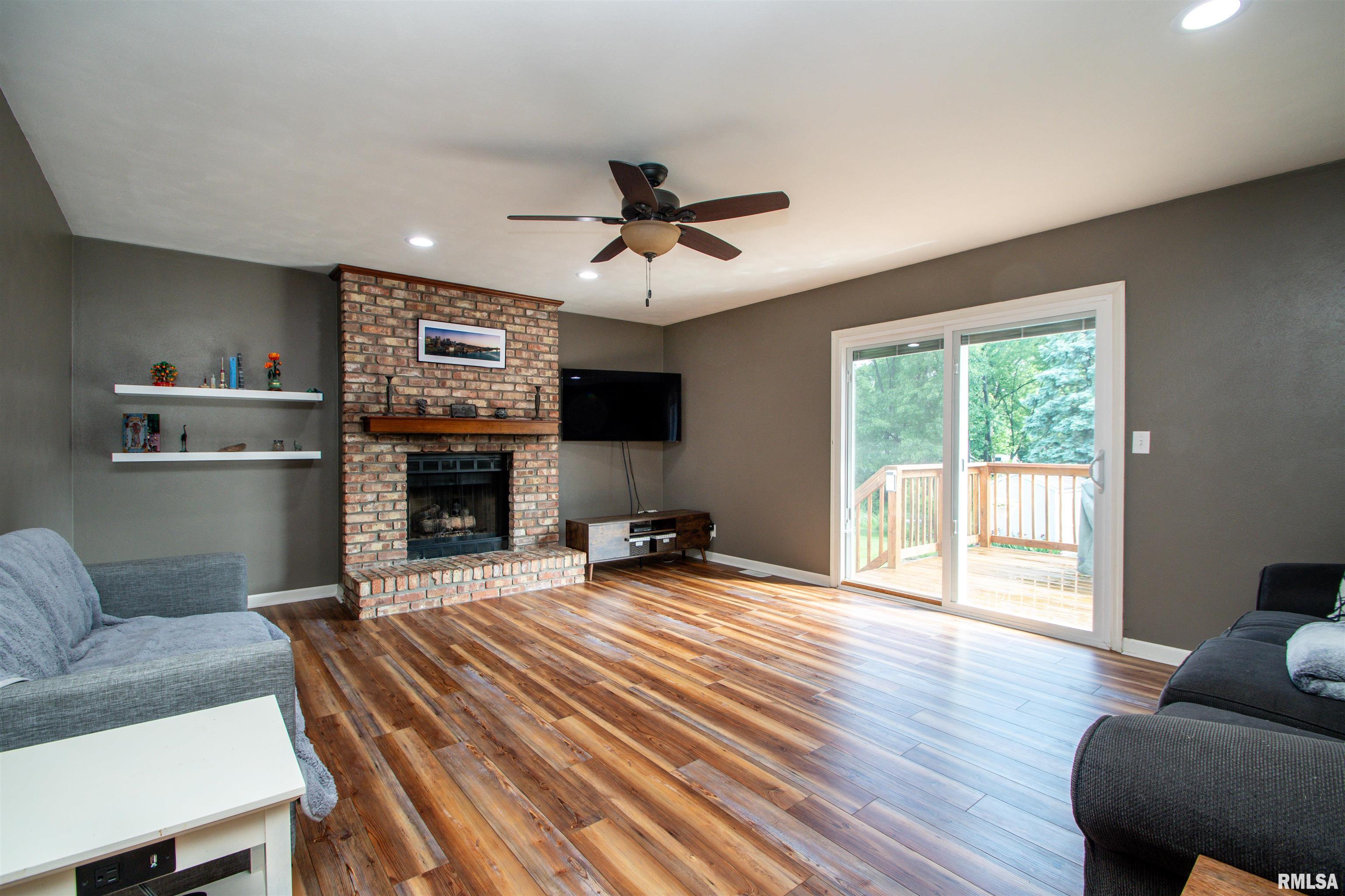 314 E White Oak Court, East Peoria, Illinois image 25