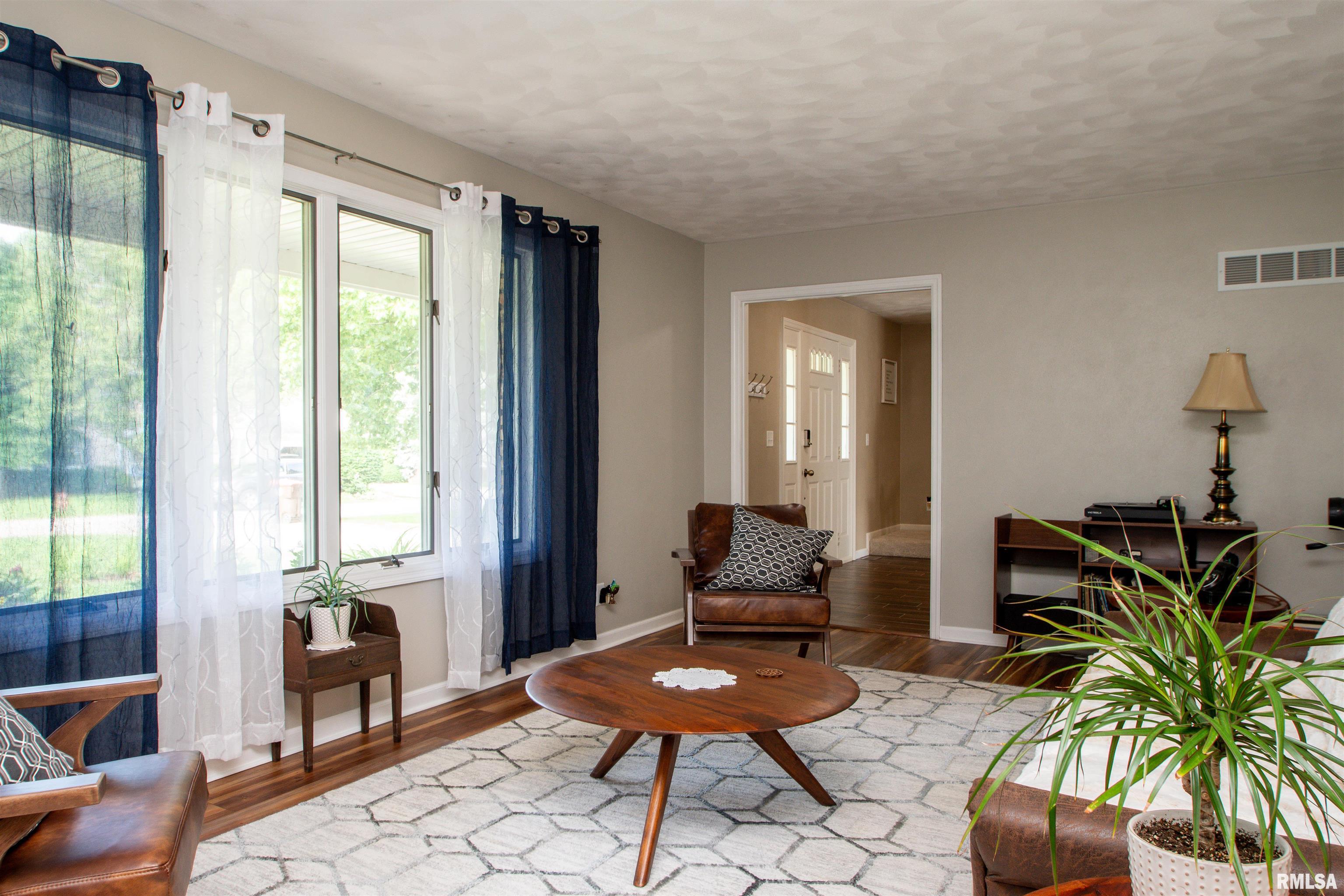 314 E White Oak Court, East Peoria, Illinois image 11