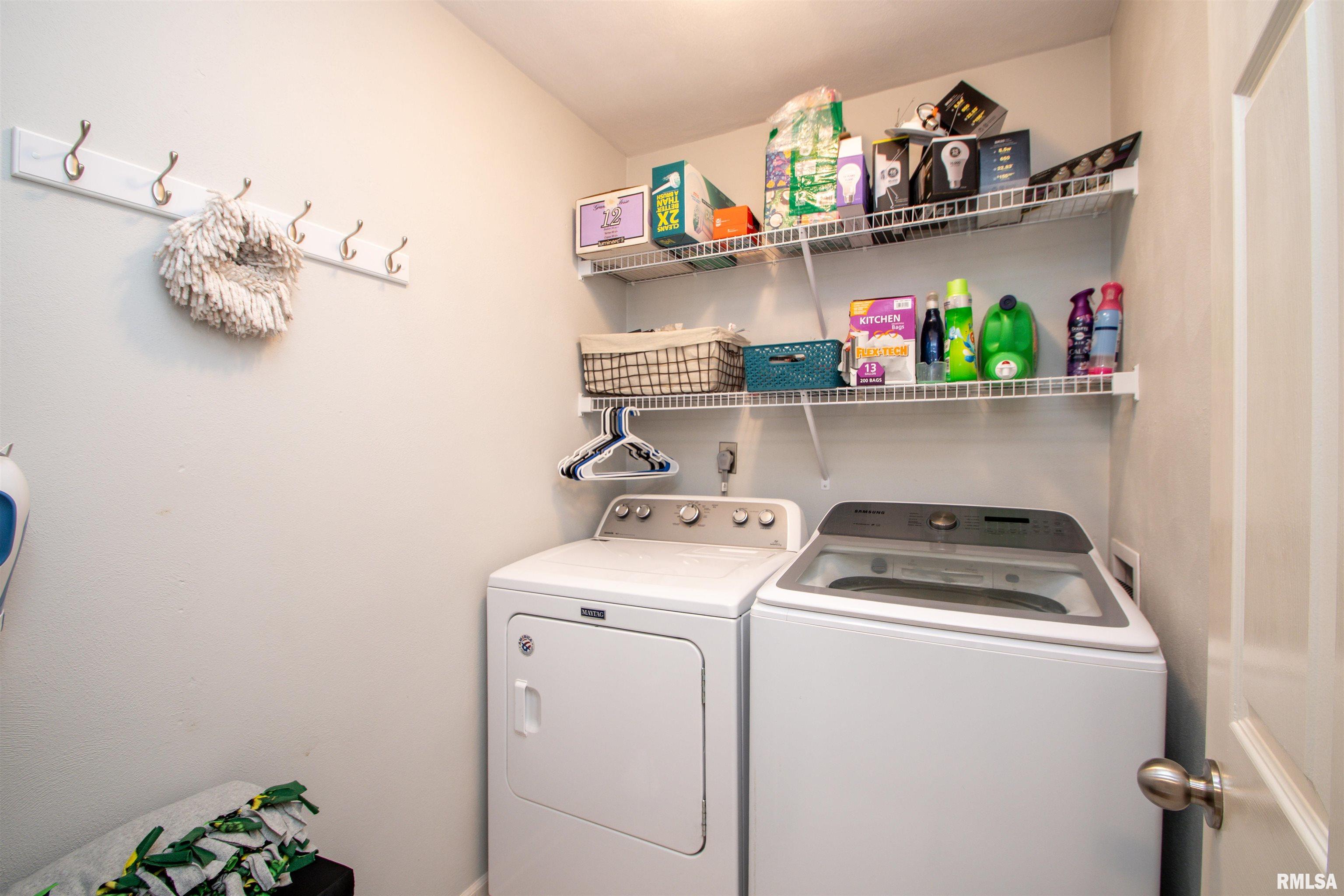 314 E White Oak Court, East Peoria, Illinois image 31